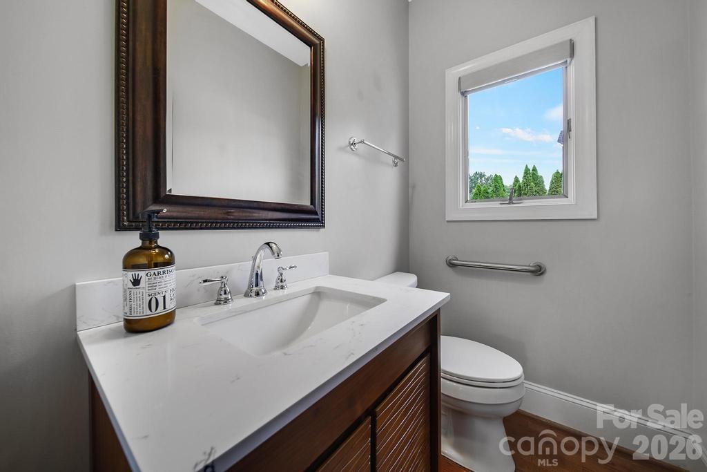 120 Royal Pointe Way — Mooresville