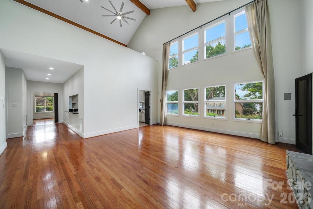 120 Royal Pointe Way — Mooresville