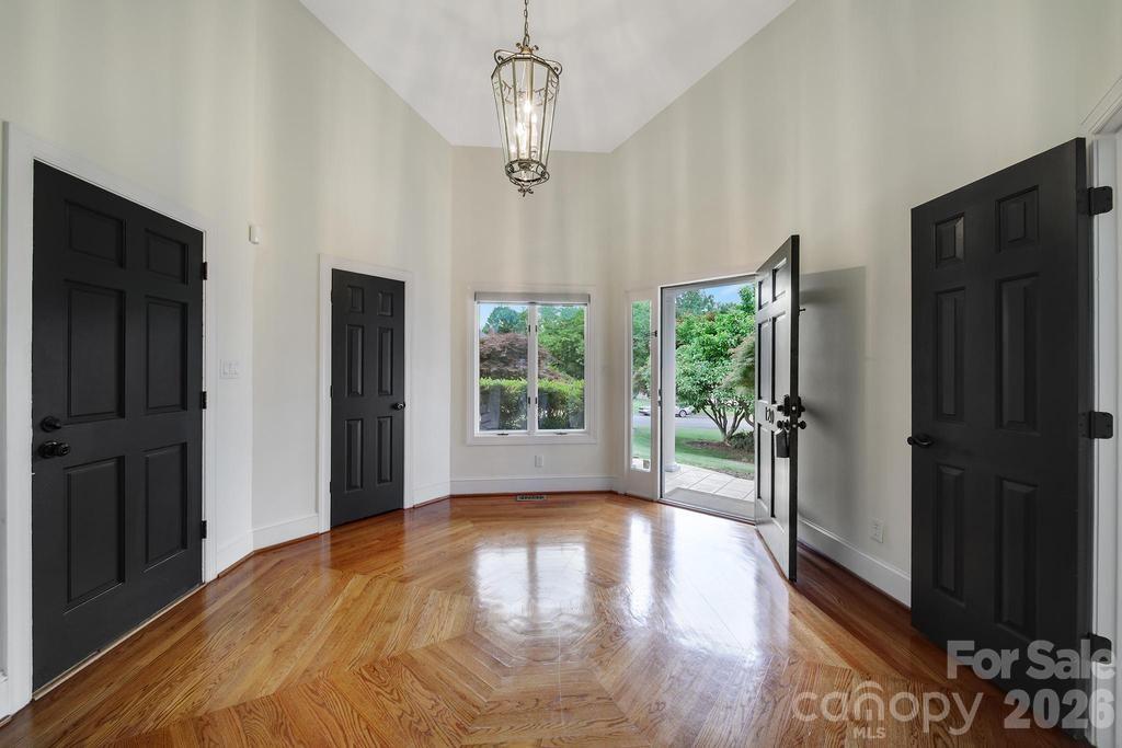 120 Royal Pointe Way — Mooresville
