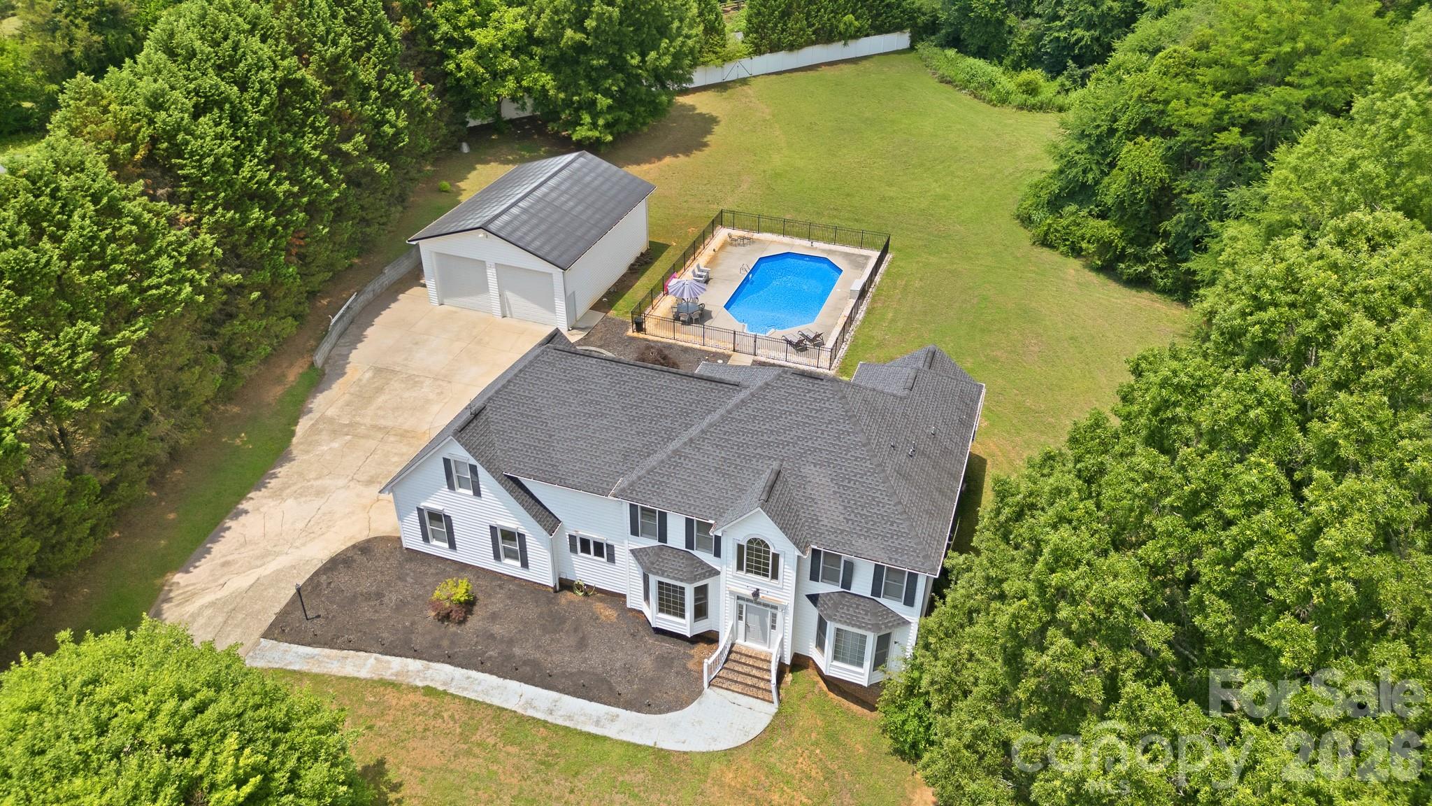 825 Timberlane Trail — Salisbury