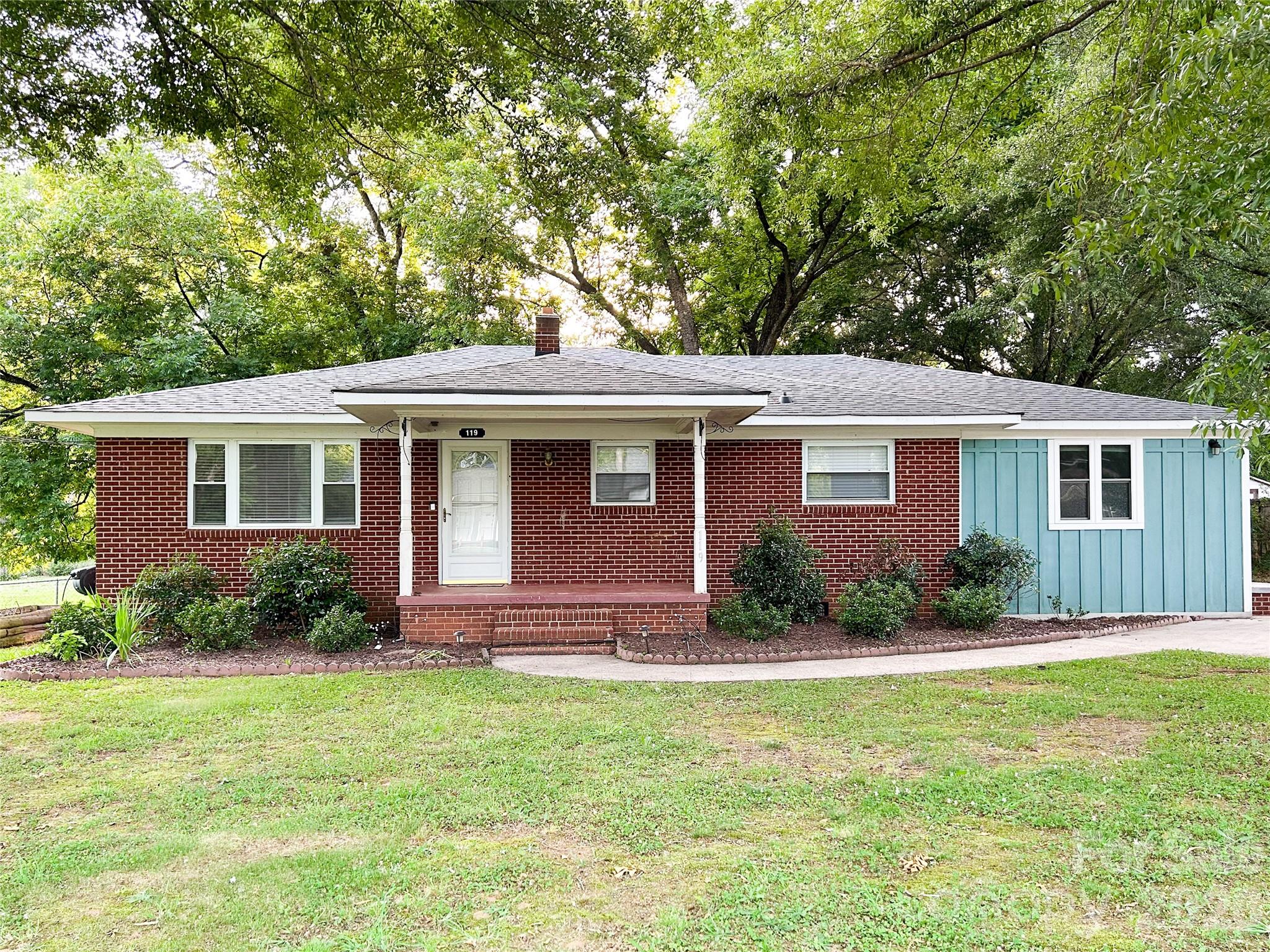 119 Hillcrest Street — Shelby