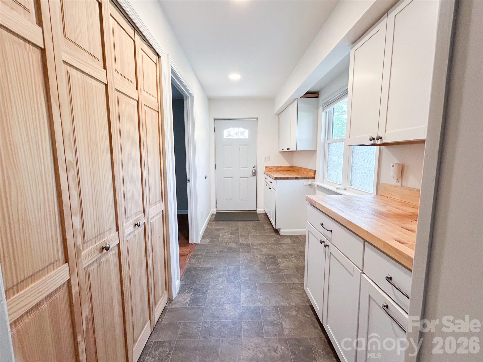 119 Hillcrest Street — Shelby