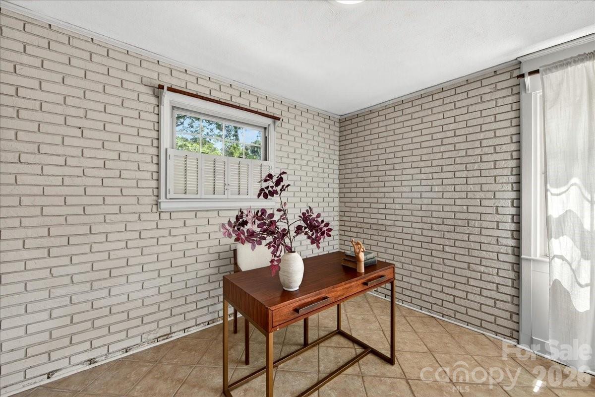 5451 Addison Drive — Charlotte