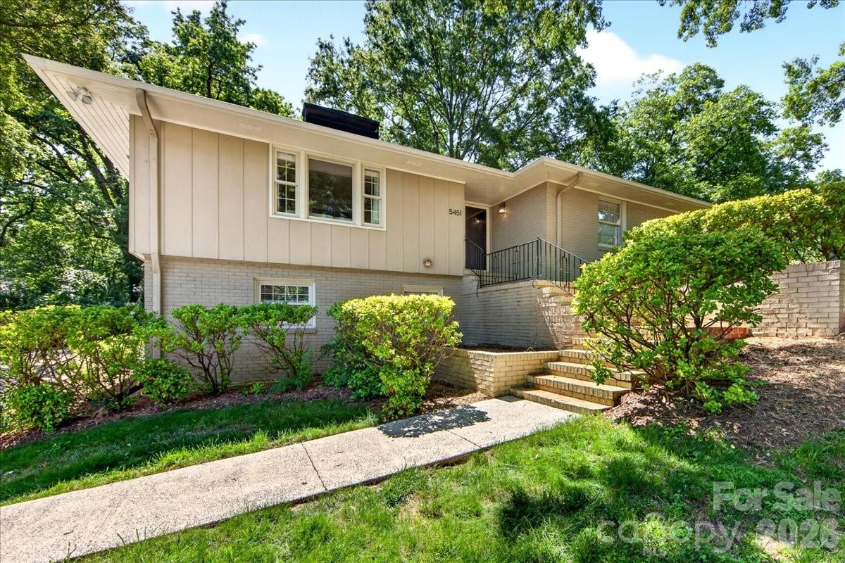 5451 Addison Drive — Charlotte