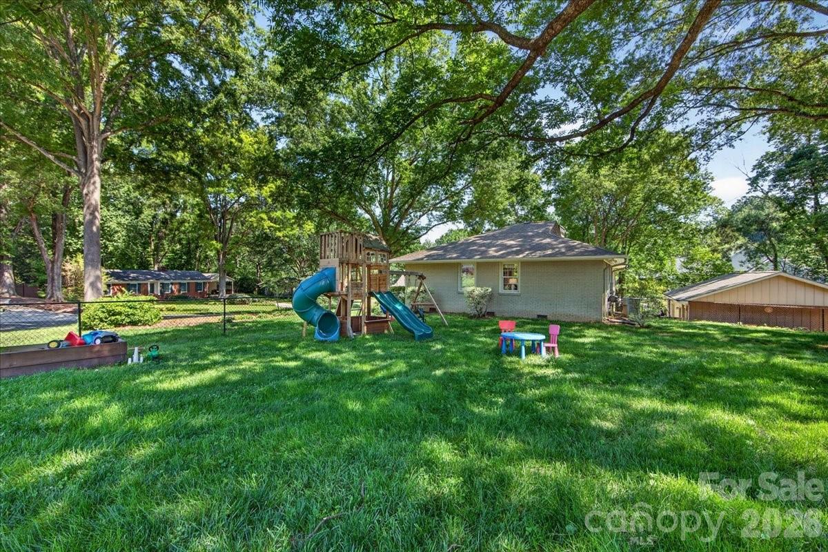 5451 Addison Drive — Charlotte