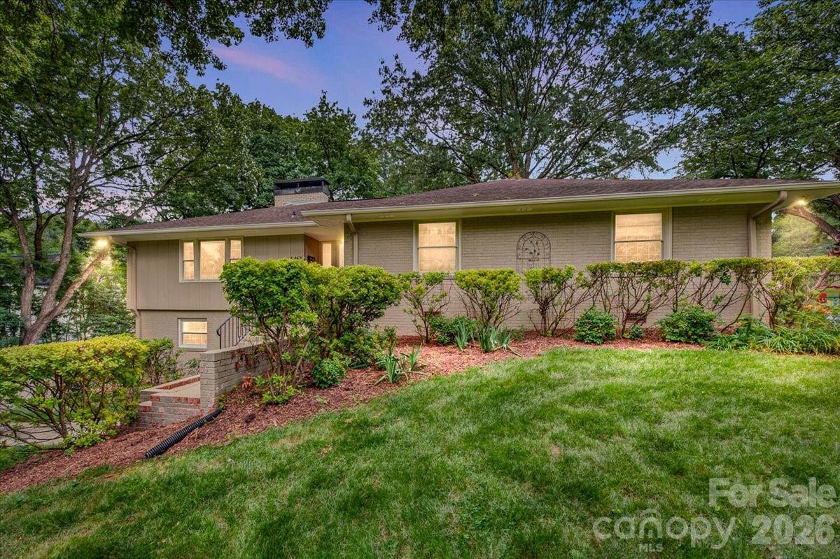 5451 Addison Drive — Charlotte