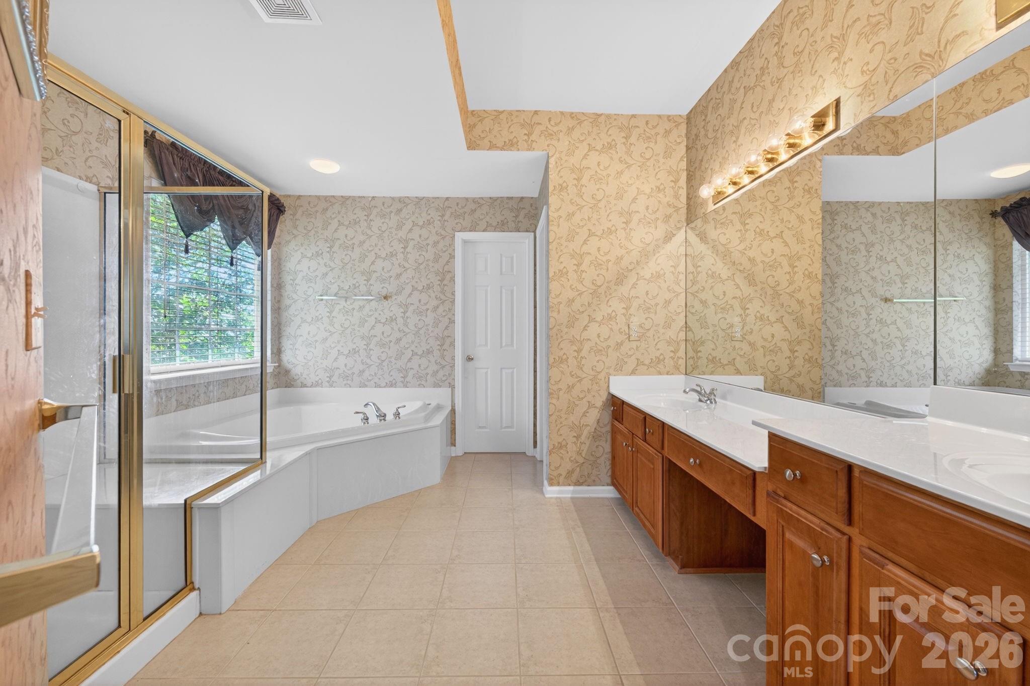 15936 Northstone Drive — Huntersville