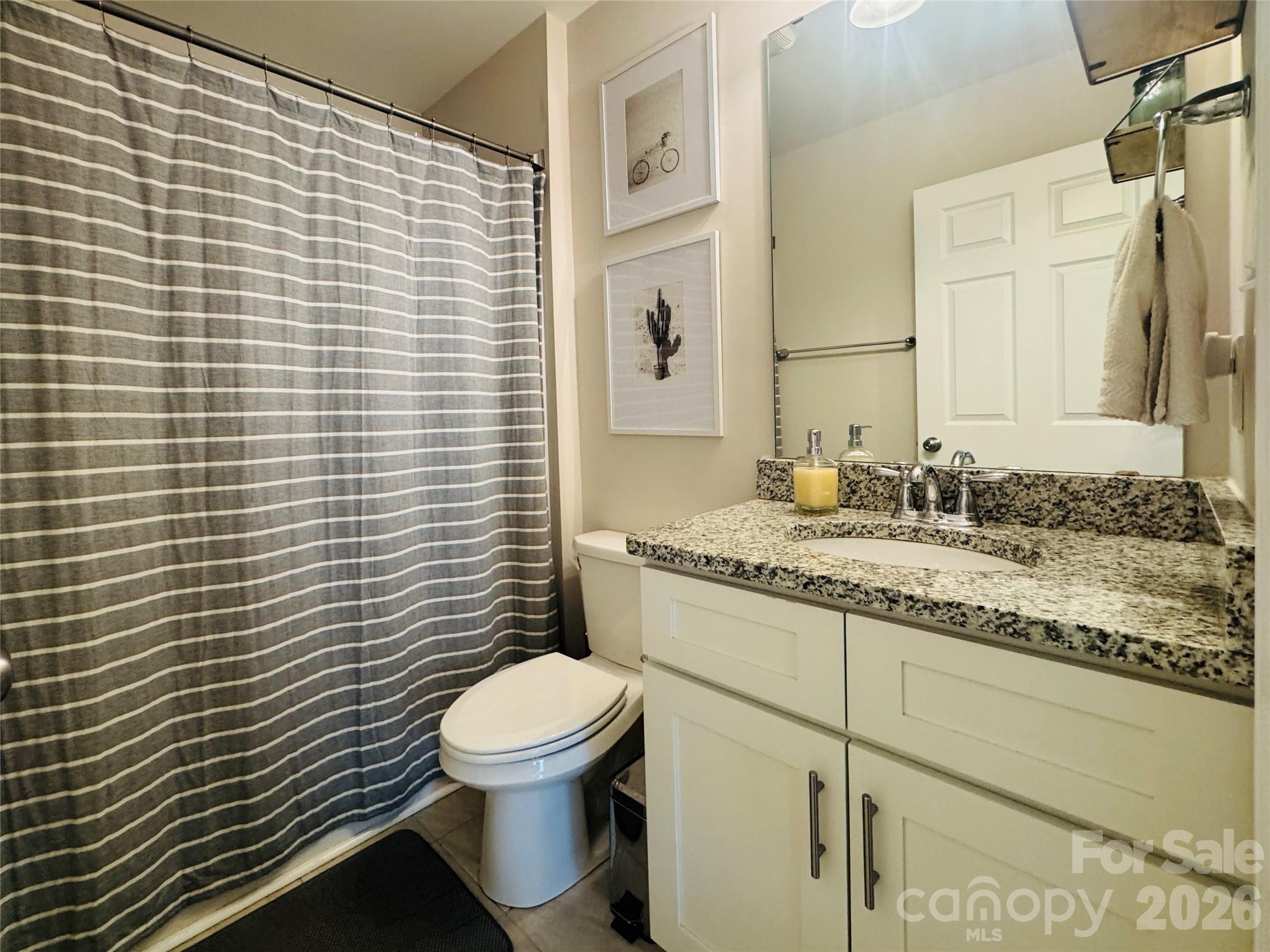 525 Ridge Avenue — China Grove