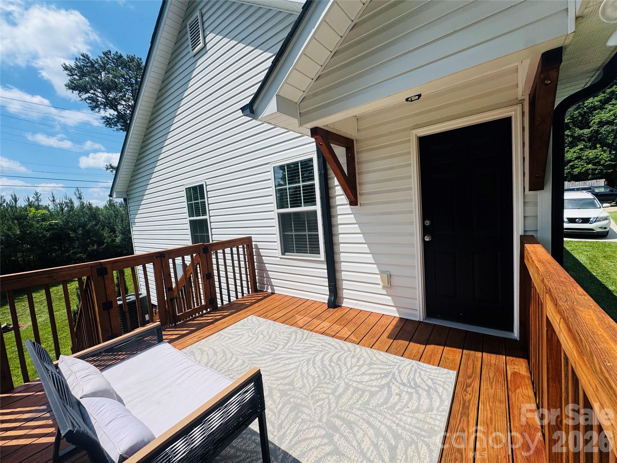 525 Ridge Avenue — China Grove