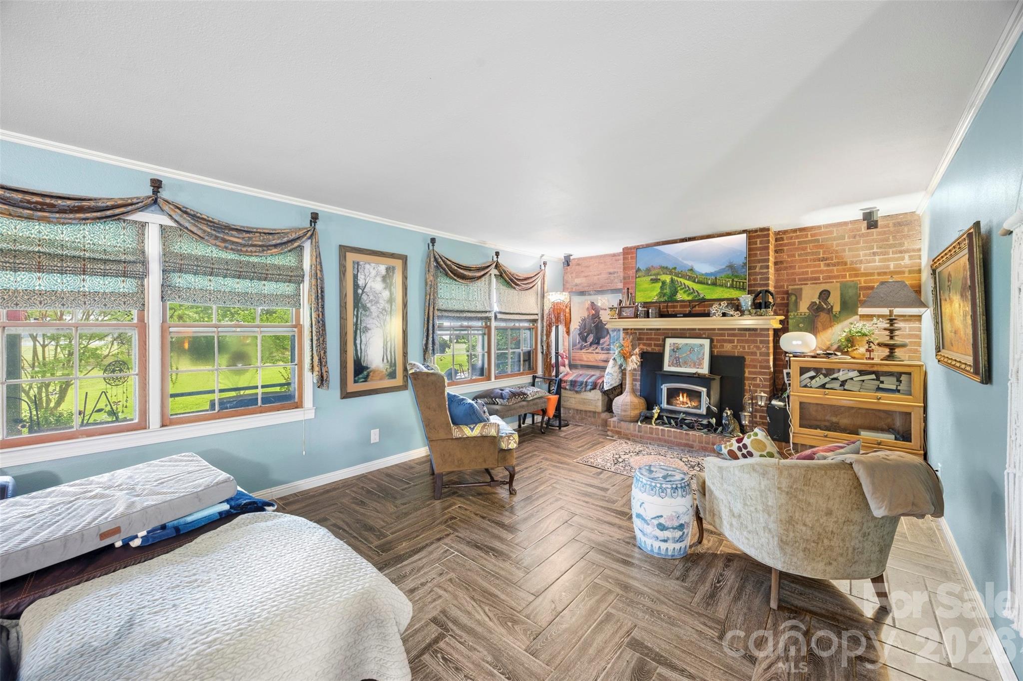 5139 E Dixon Boulevard — Kings Mountain