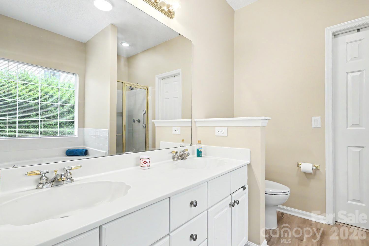 4710 Kirkgard Trail — Charlotte