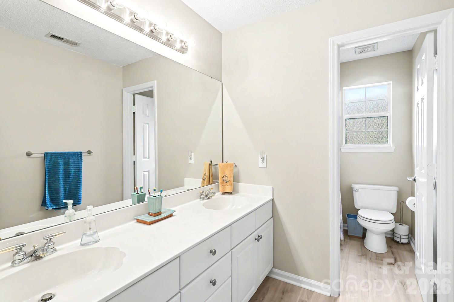 4710 Kirkgard Trail — Charlotte