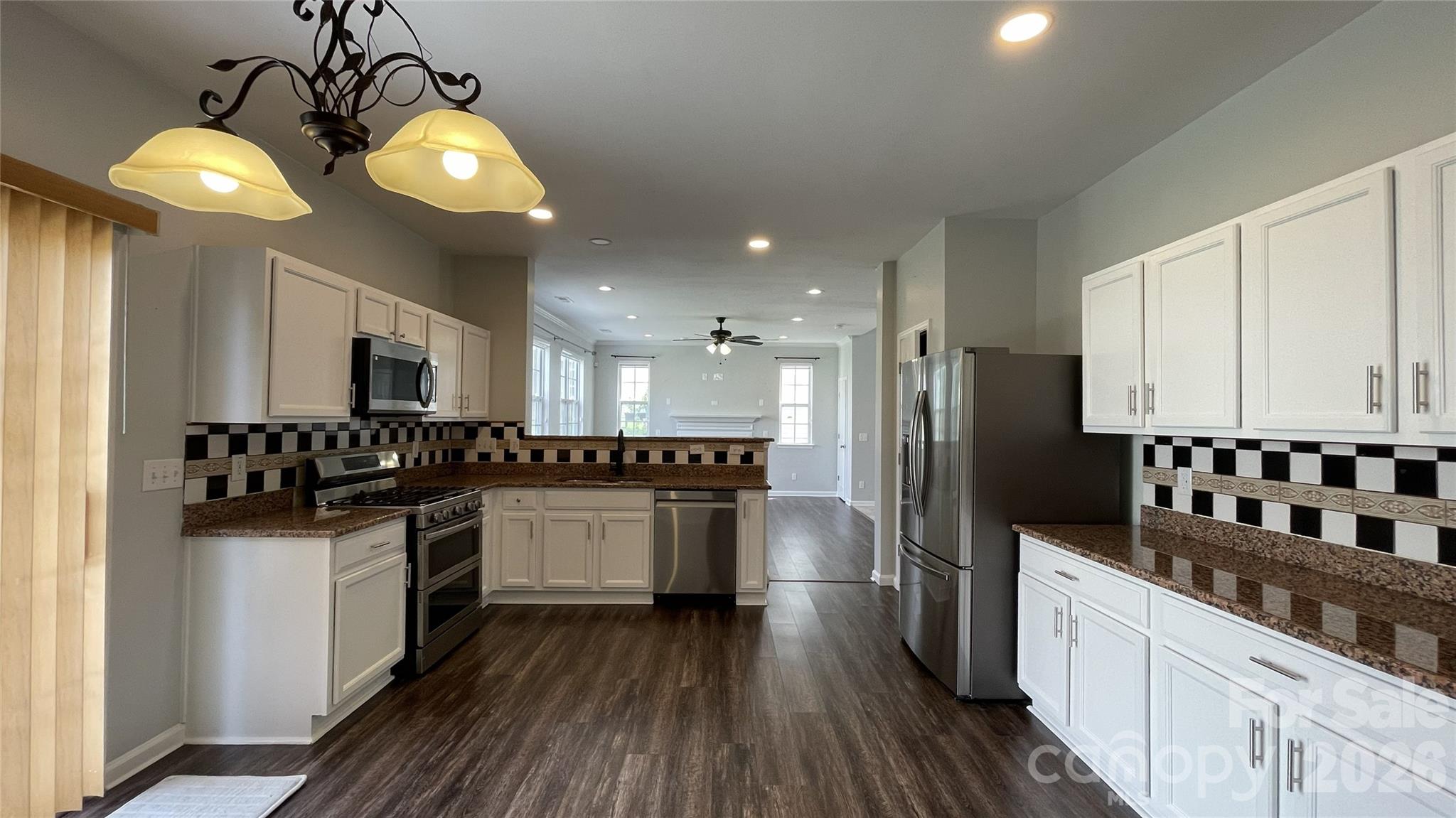 17425 Westmill Lane — Charlotte