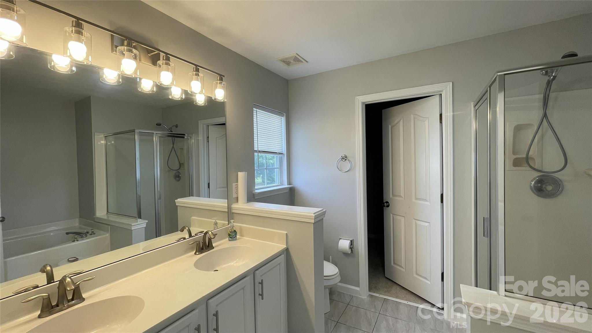 17425 Westmill Lane — Charlotte