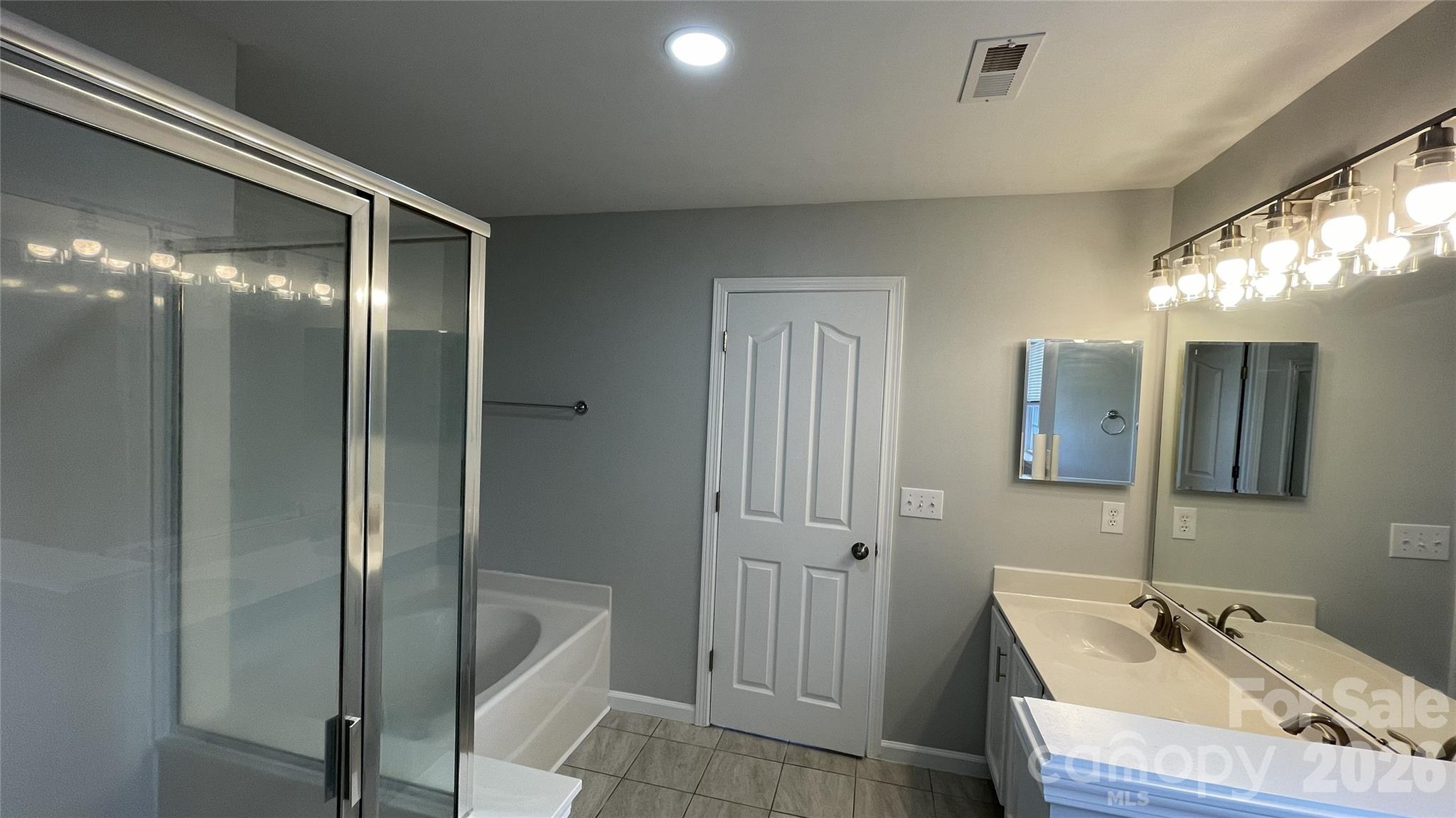 17425 Westmill Lane — Charlotte