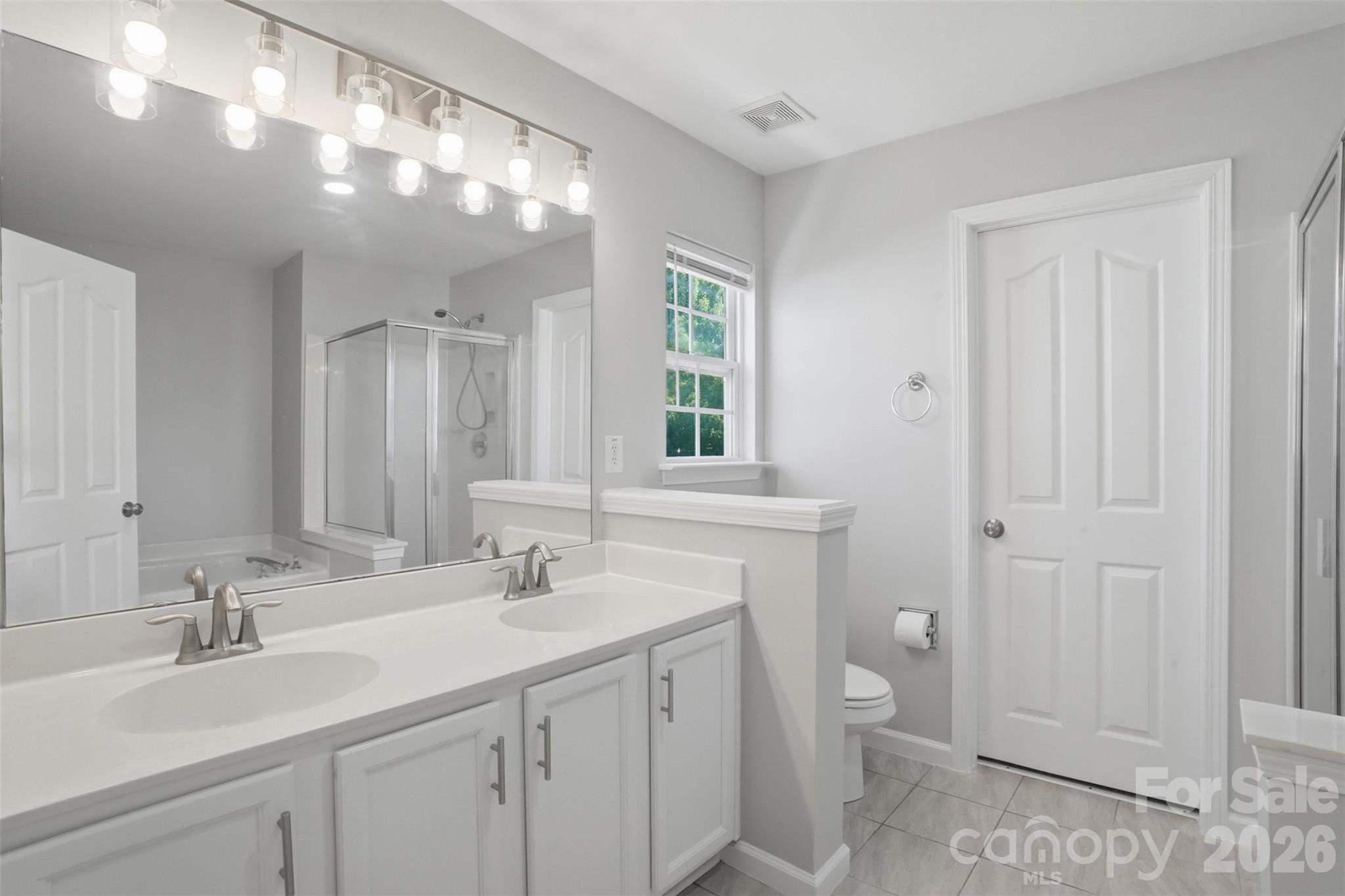 17425 Westmill Lane — Charlotte