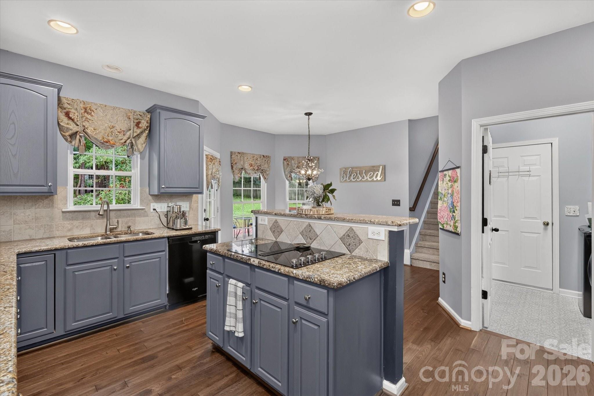 4134 Oakton Ridge Court — Matthews