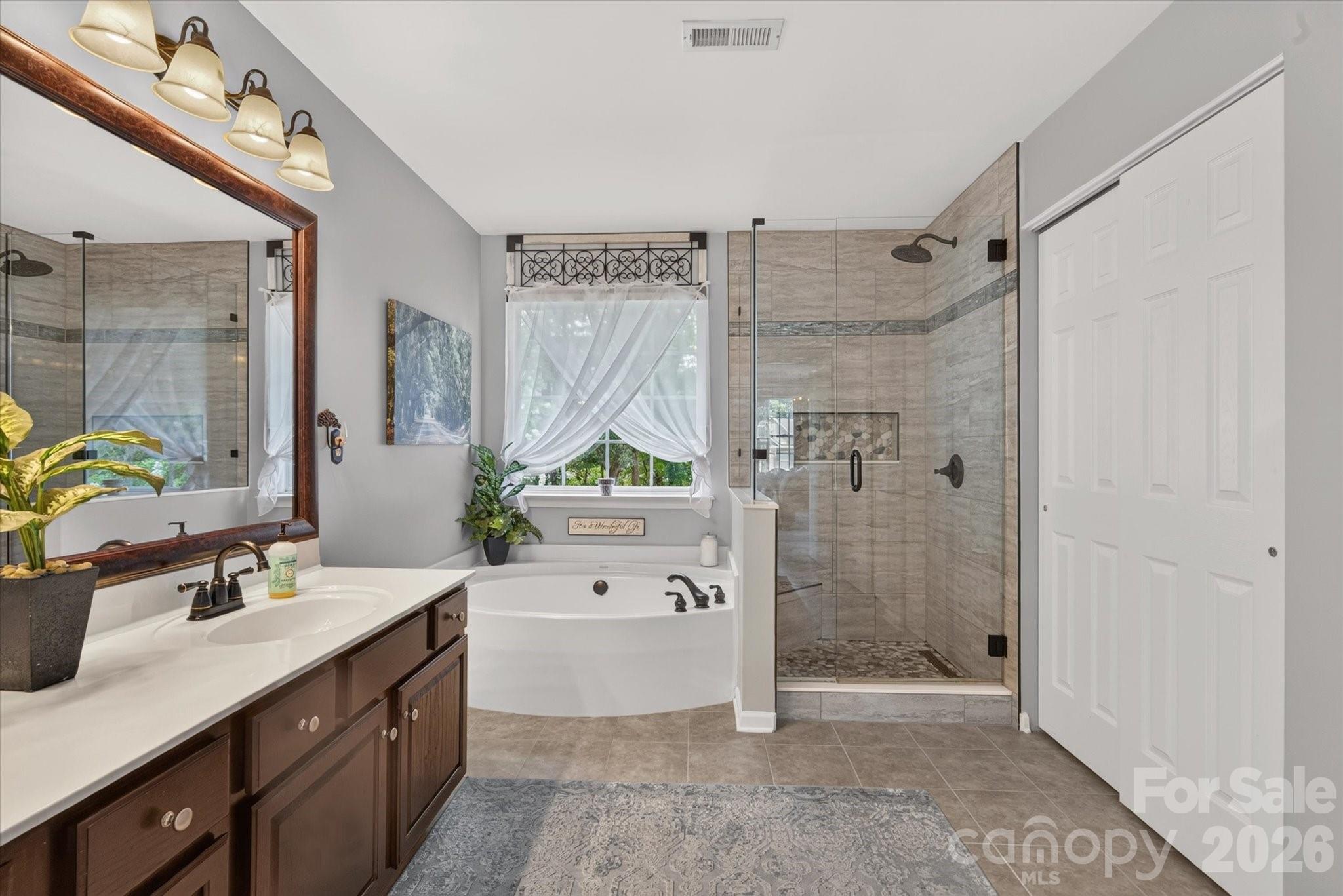 4134 Oakton Ridge Court — Matthews