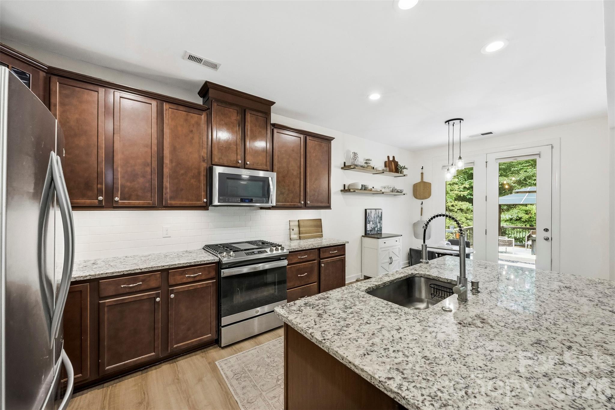 7116 Toxaway Lane — Charlotte