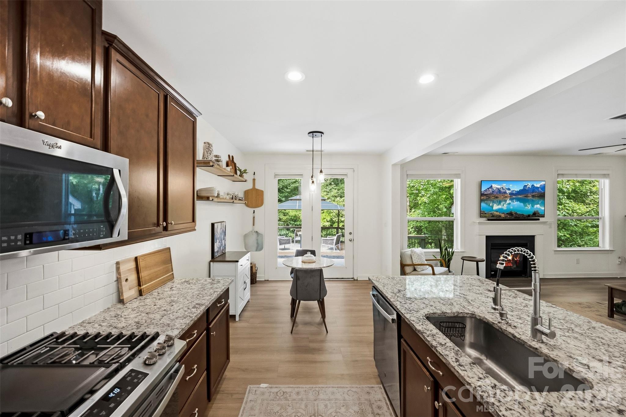 7116 Toxaway Lane — Charlotte