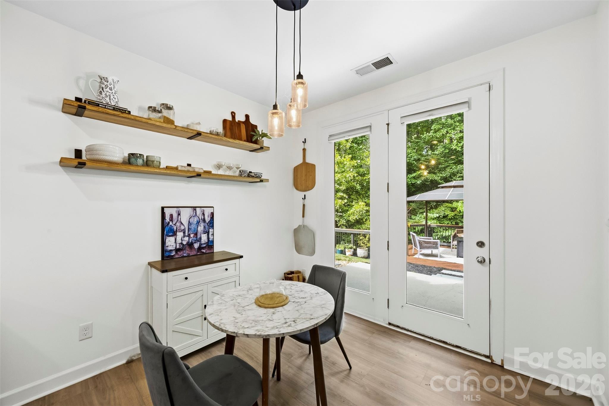 7116 Toxaway Lane — Charlotte