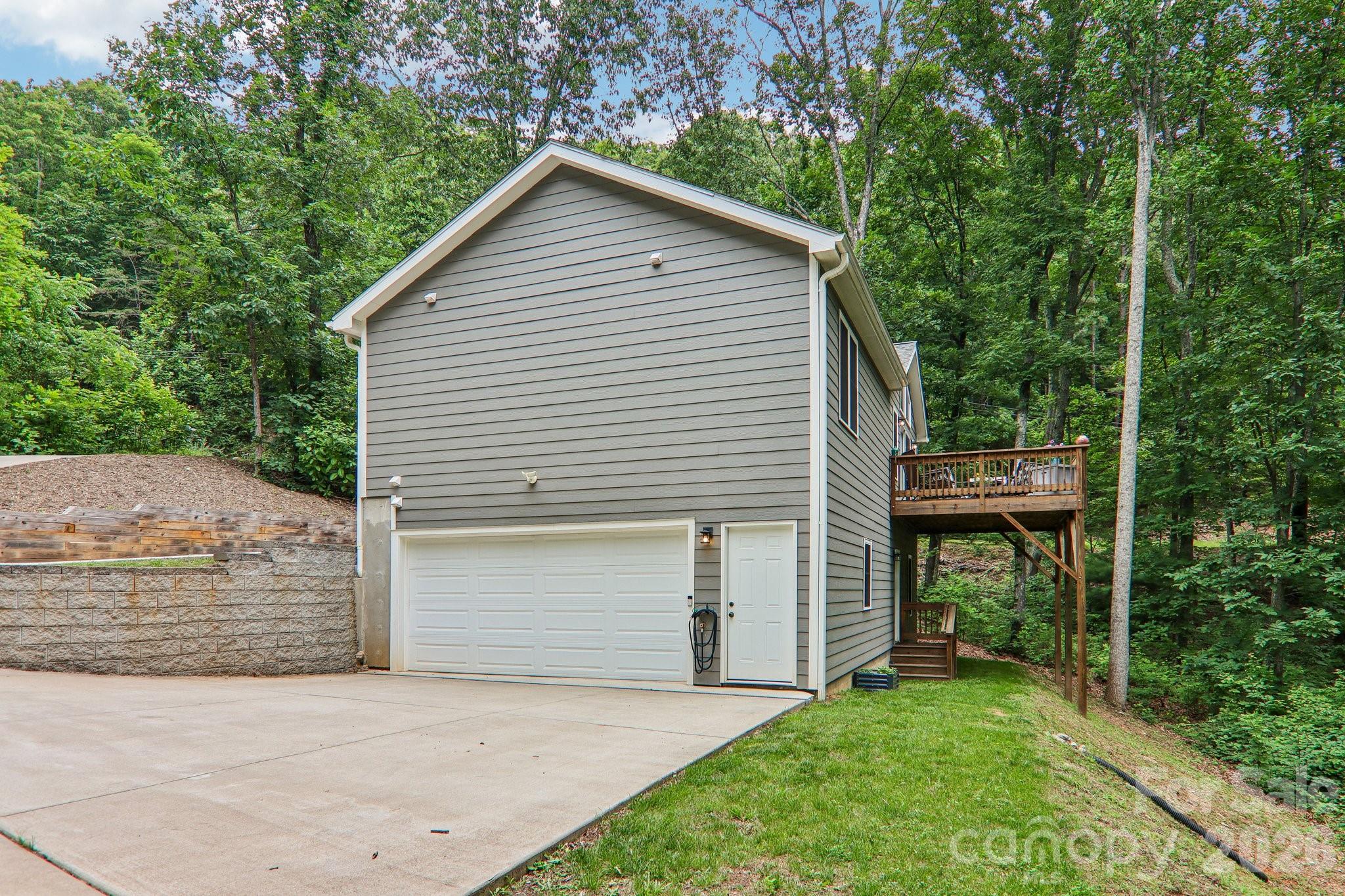 49 Wilderness Trail — Candler