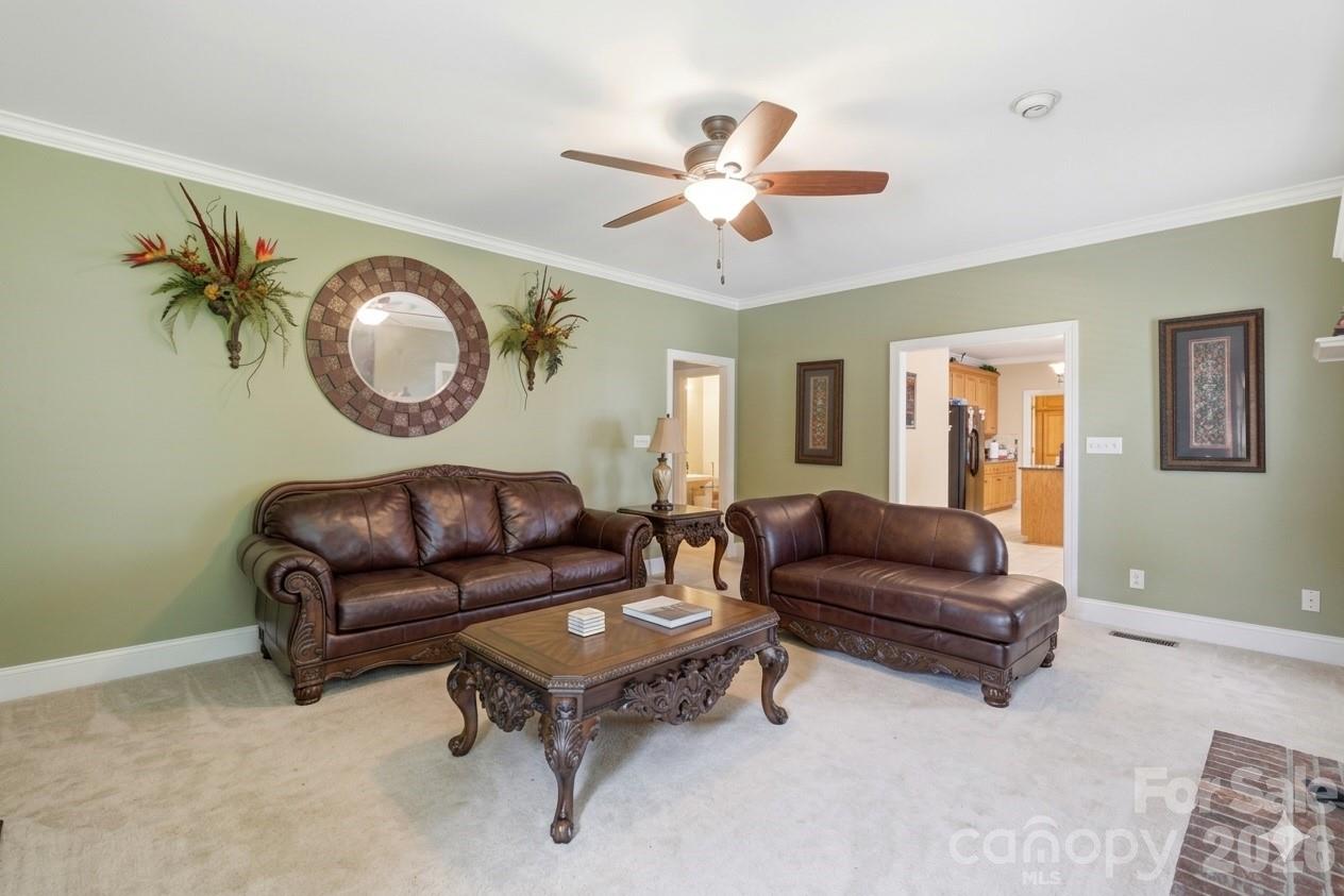 5400 Berrywood Lane — Monroe