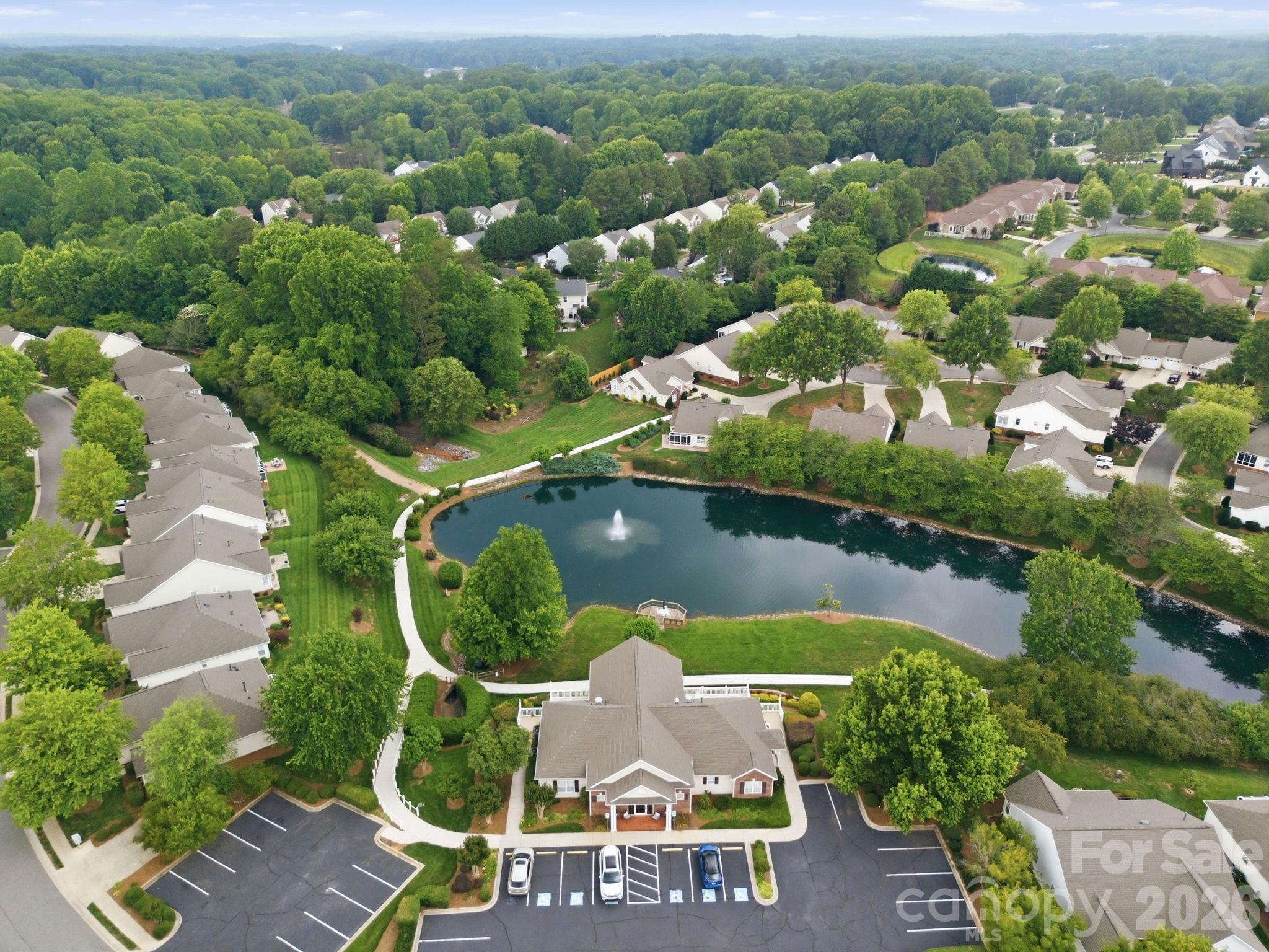 228 Oak Village Parkway — Mooresville