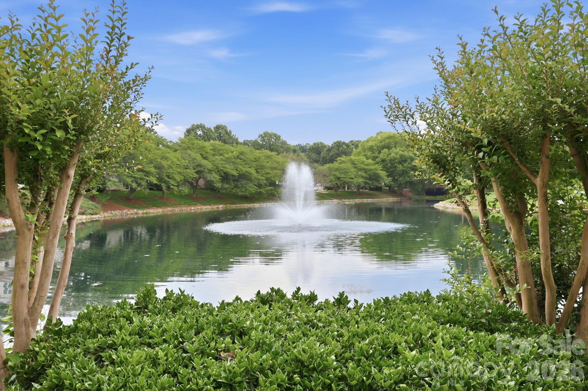 228 Oak Village Parkway — Mooresville