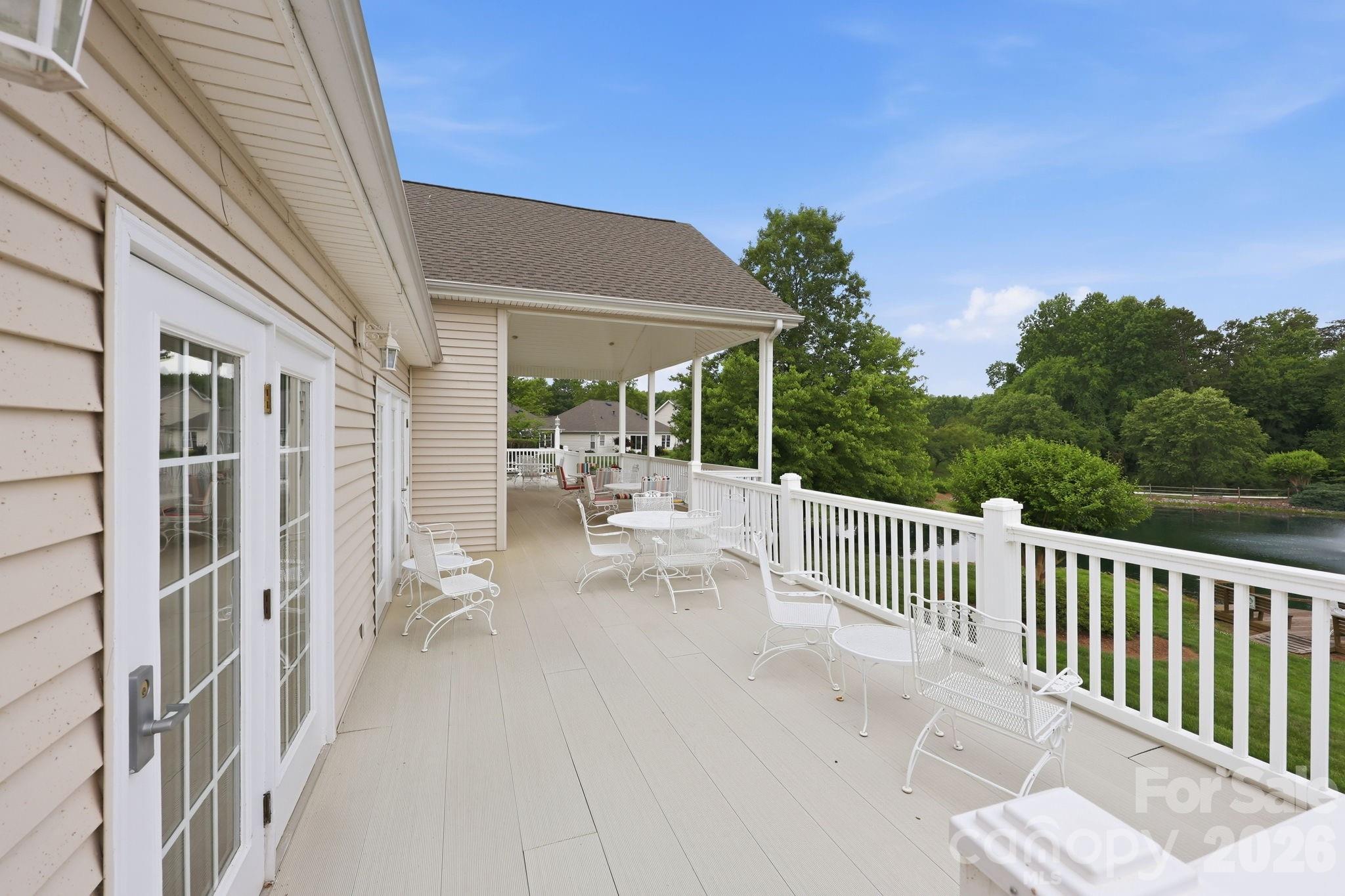 228 Oak Village Parkway — Mooresville
