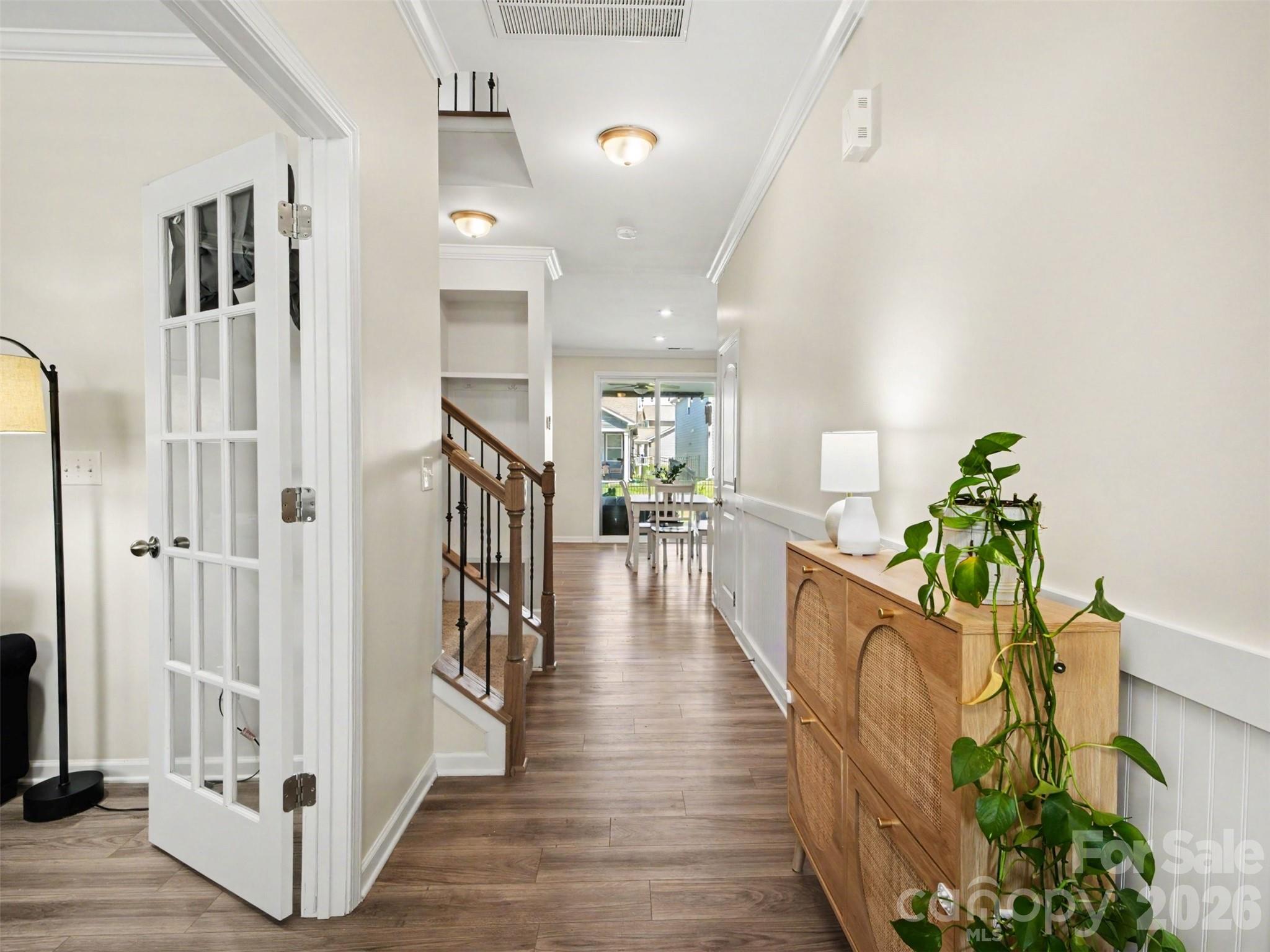 1331 Tollcross Road — Indian Trail
