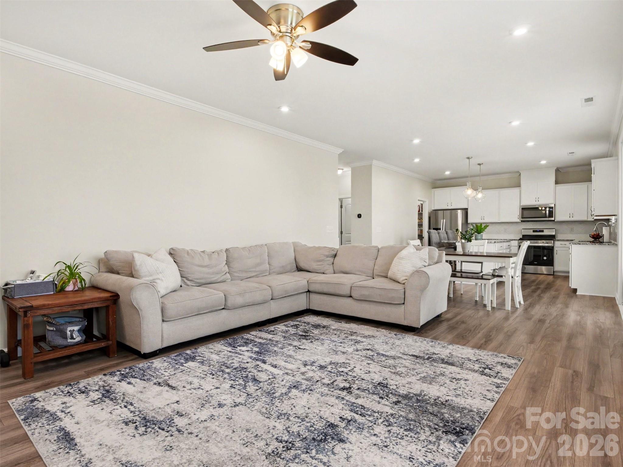 1331 Tollcross Road — Indian Trail
