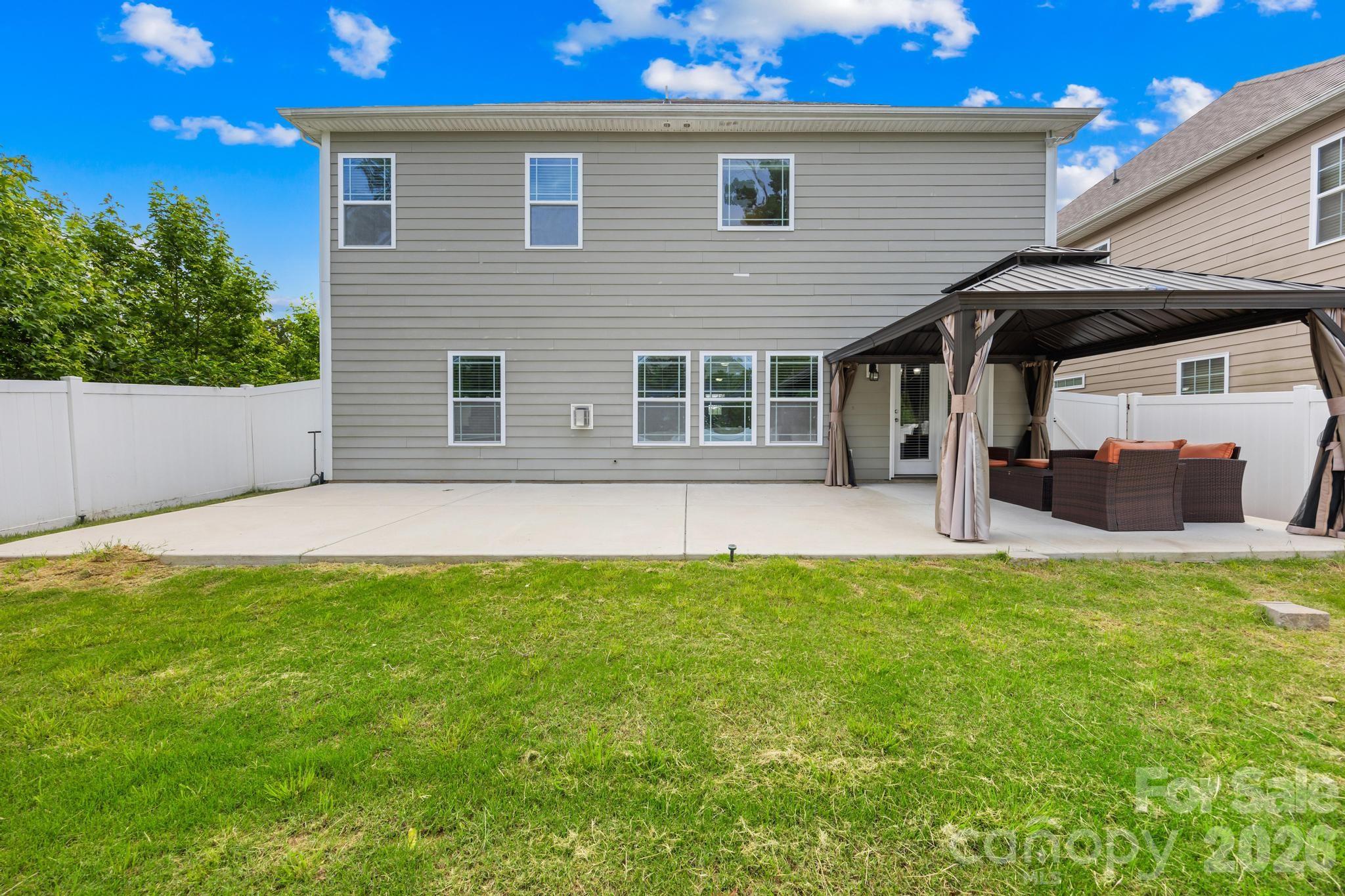 1042 DINA Drive — Fort Mill