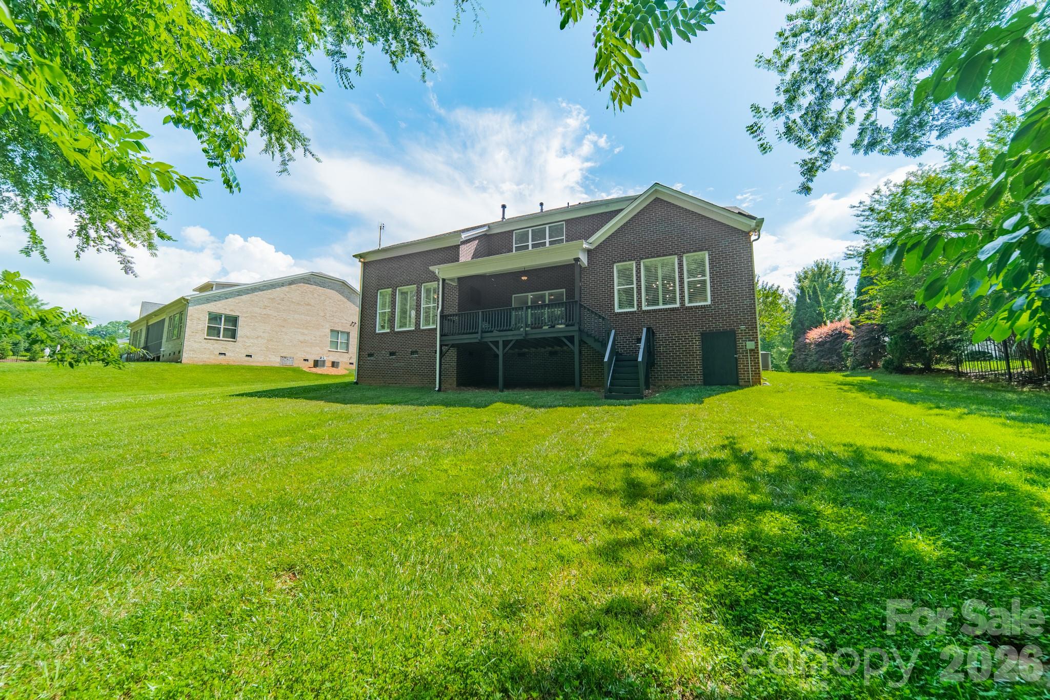 415 Five Leaf Lane — Waxhaw