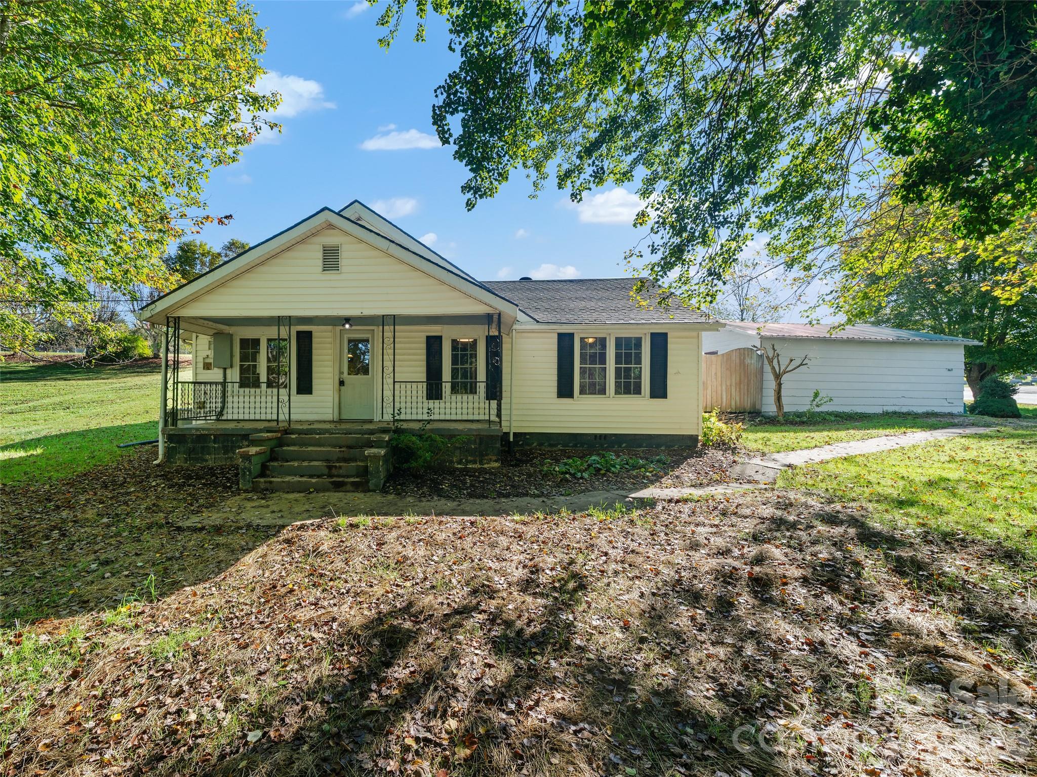 370 Bear Creek Church Road — Bakersville
