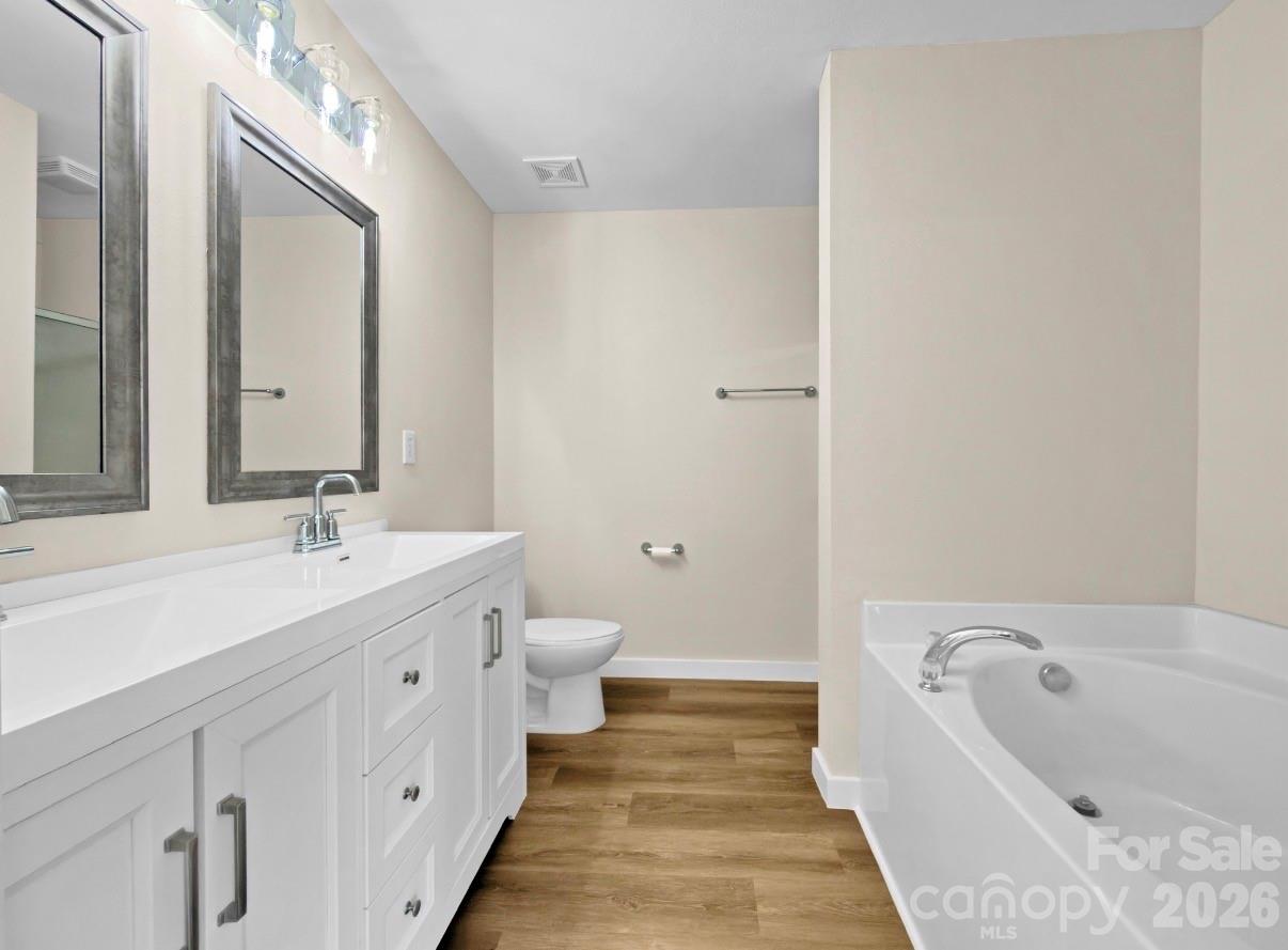 1843 Rustic Barn Drive — Huntersville