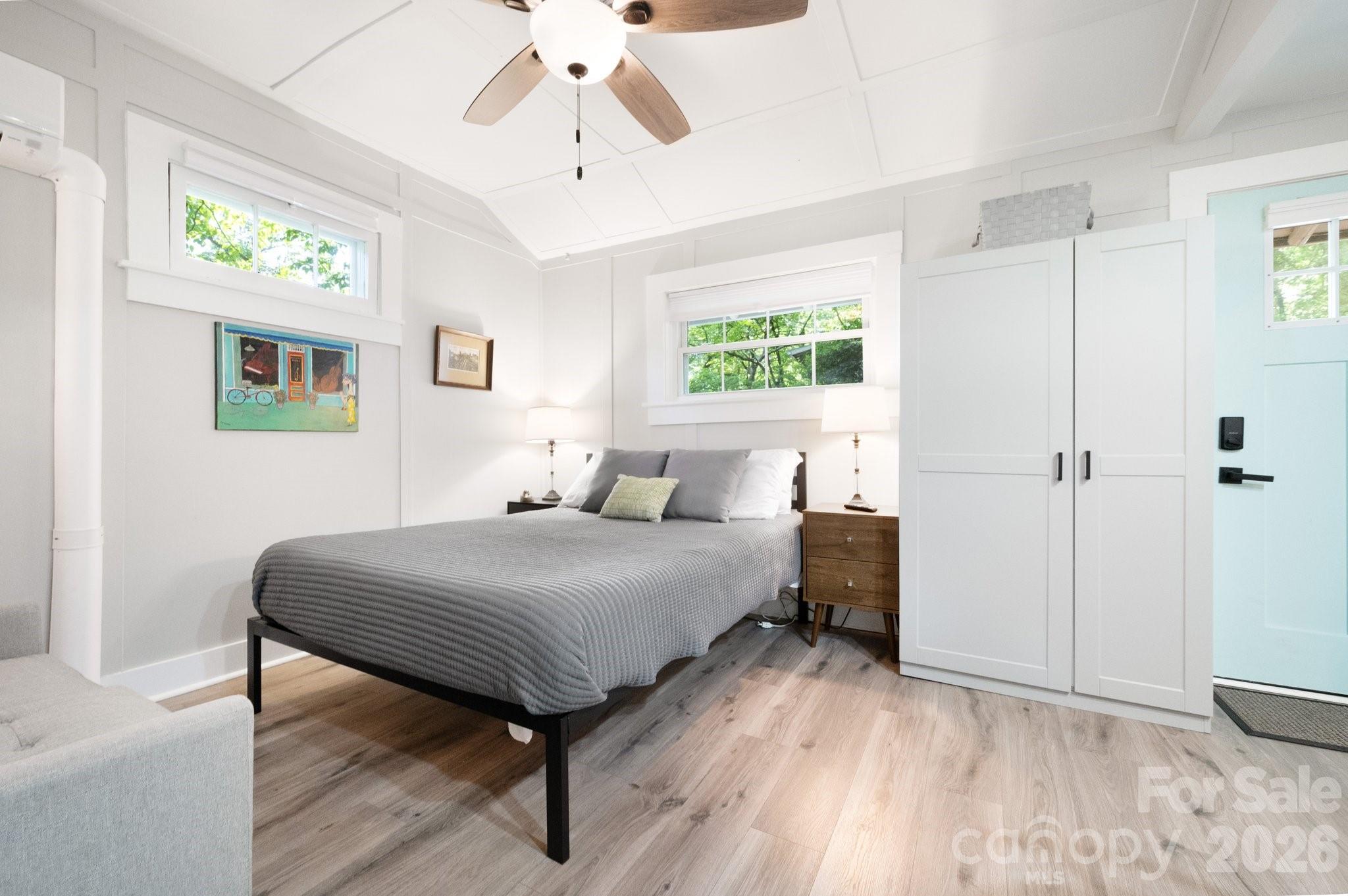 16 Cottage Drive — Asheville