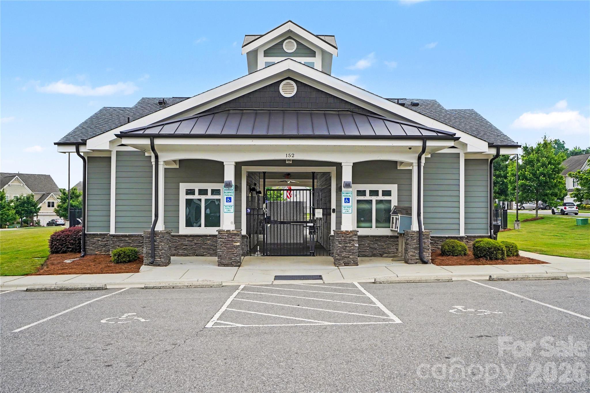134 Tetcott Street — Mooresville