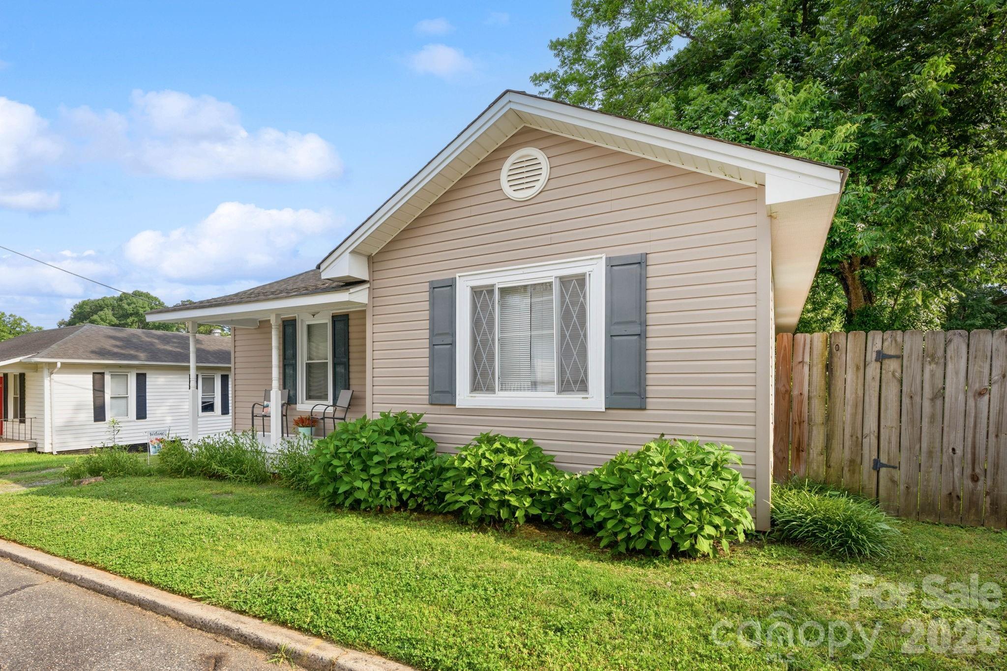 497 Washington Street — Cramerton