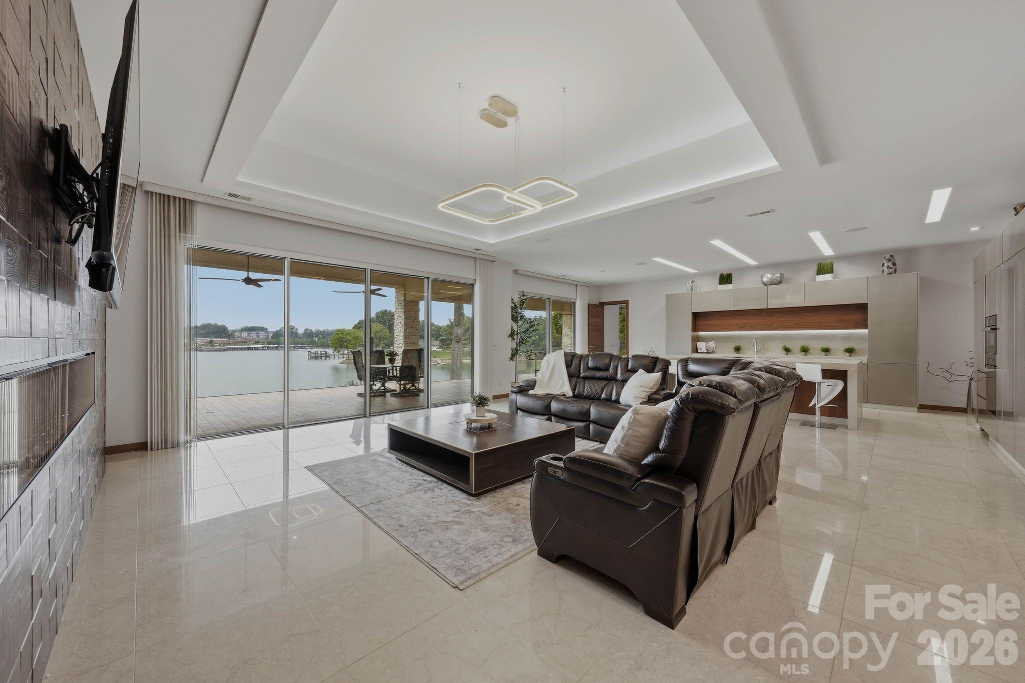 7272 Lynbrook Circle — Denver