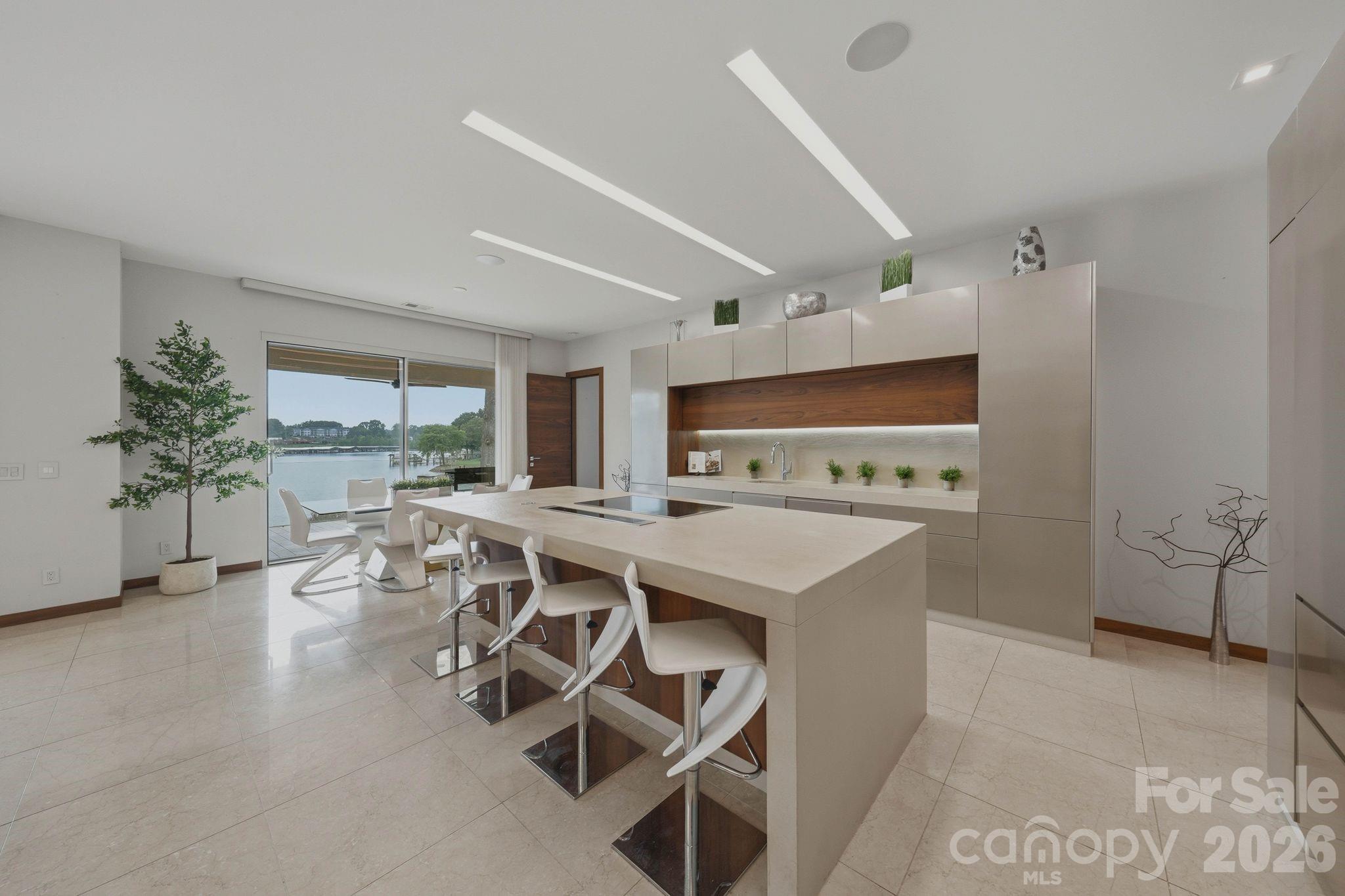 7272 Lynbrook Circle — Denver