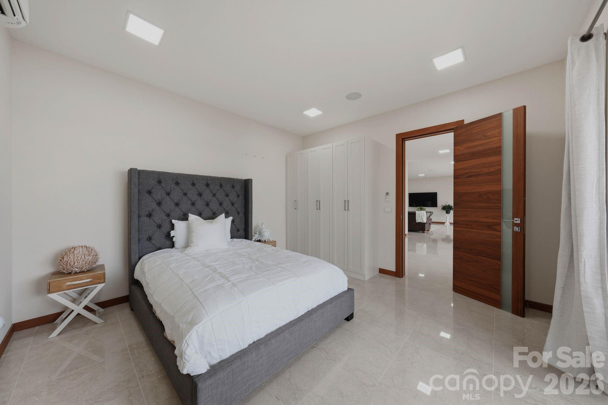 7272 Lynbrook Circle — Denver