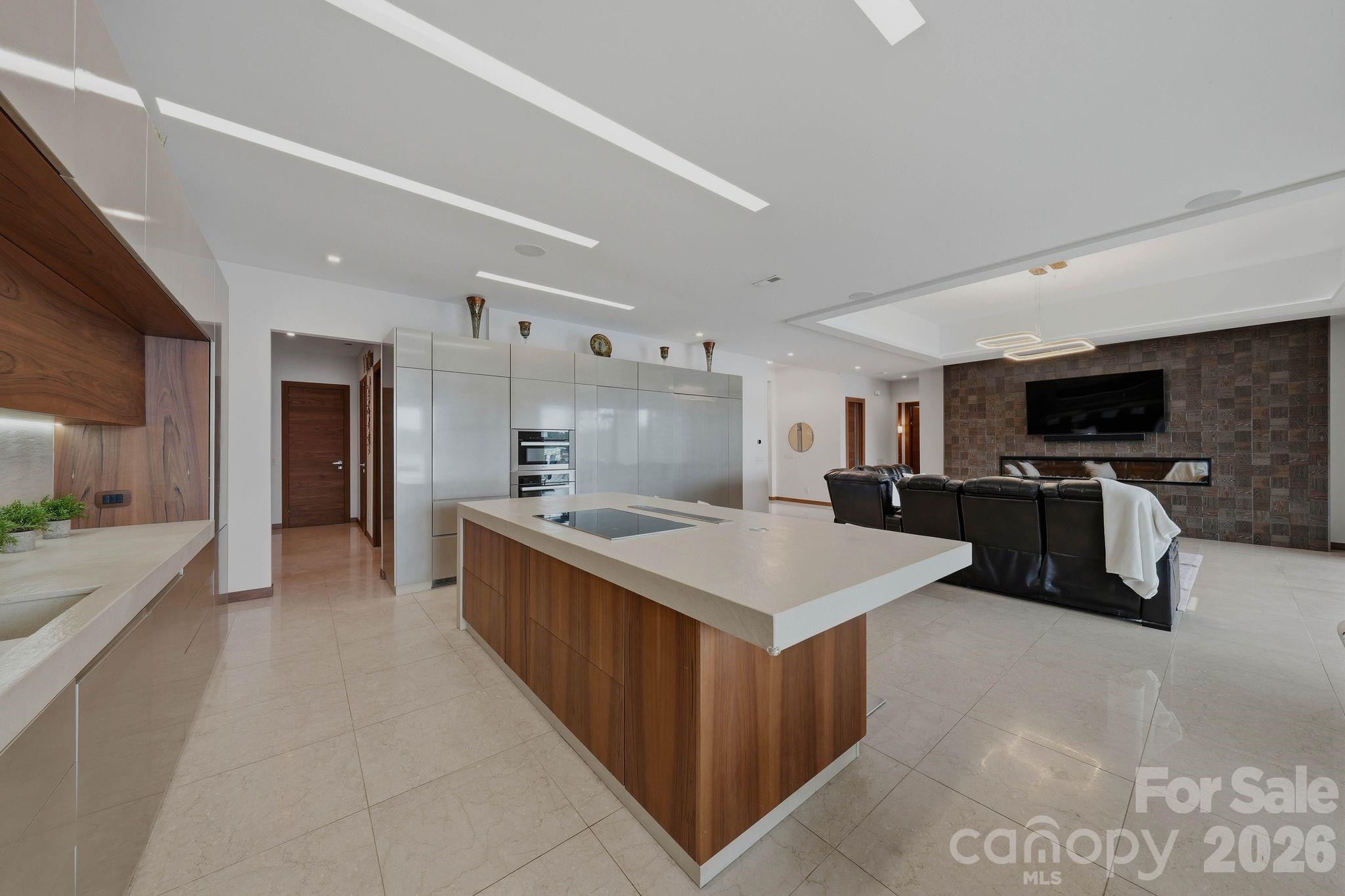 7272 Lynbrook Circle — Denver