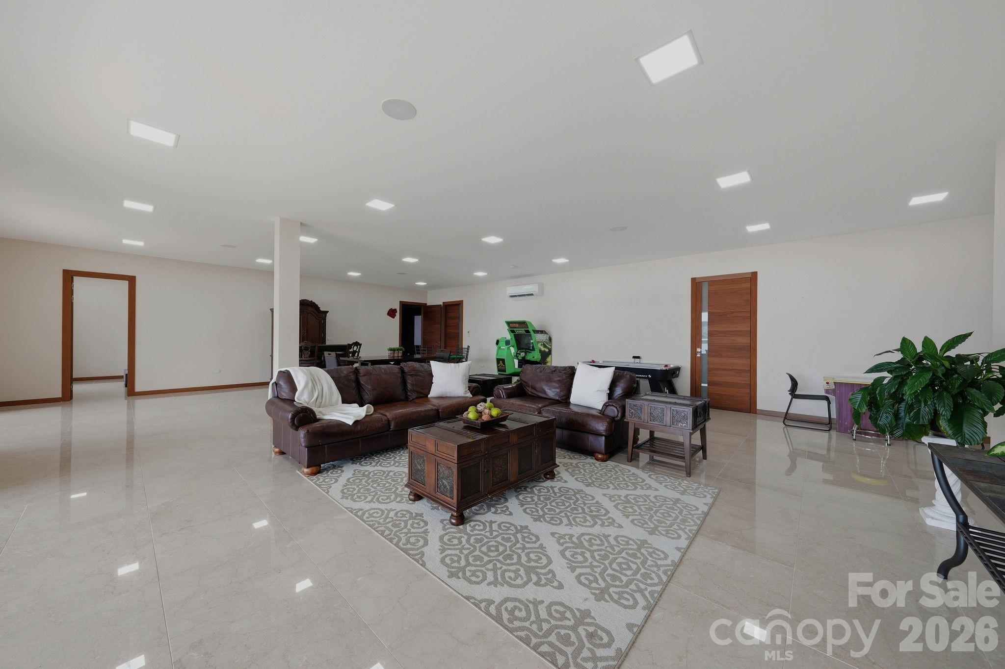 7272 Lynbrook Circle — Denver