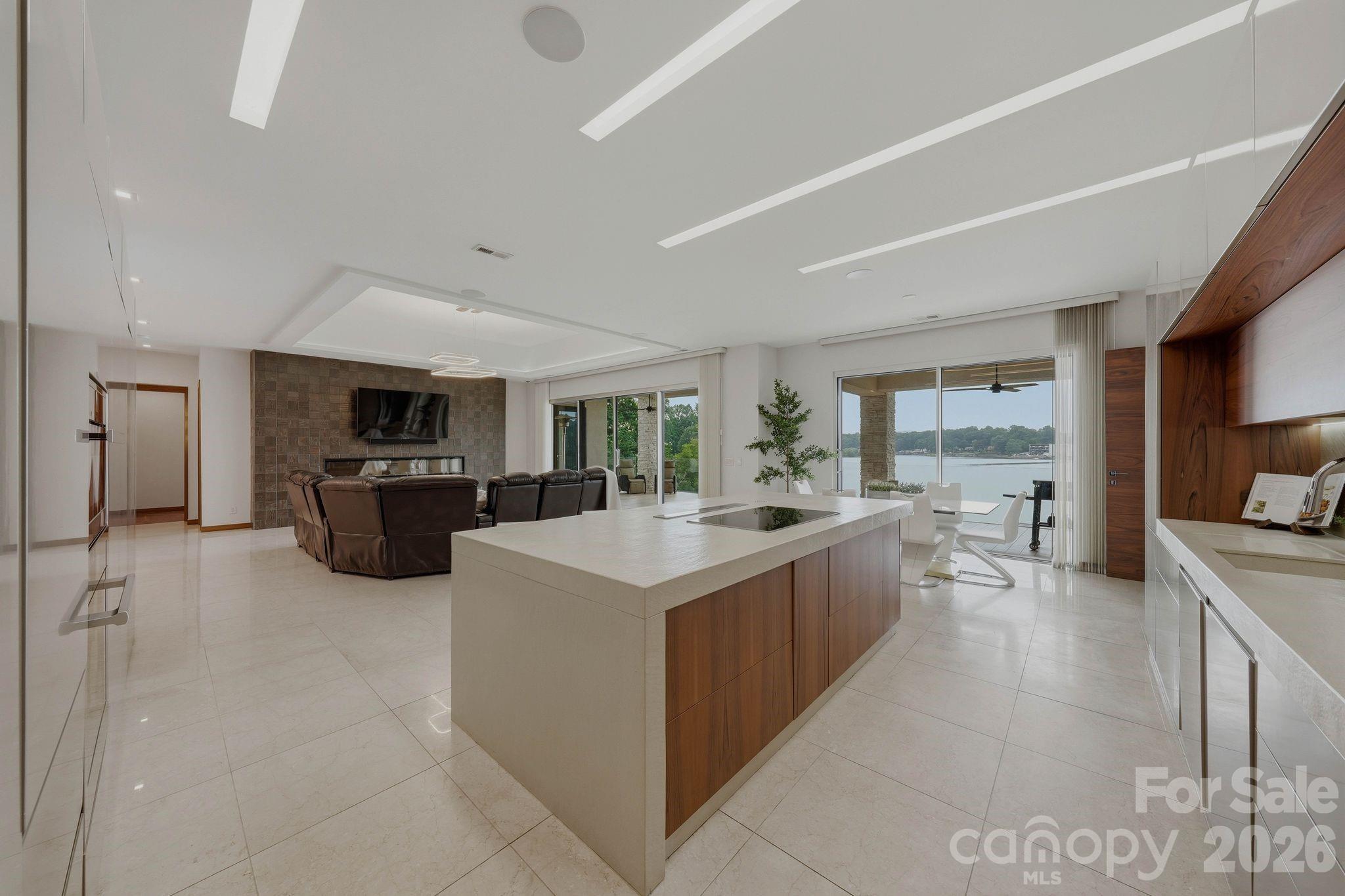 7272 Lynbrook Circle — Denver