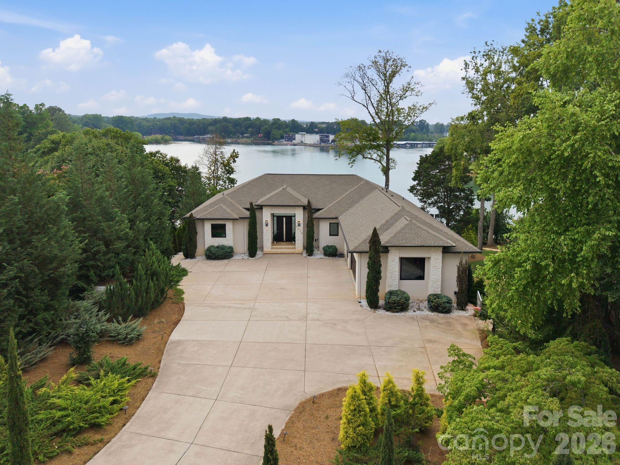 7272 Lynbrook Circle — Denver