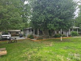 427 E Mills Avenue — Mooresville