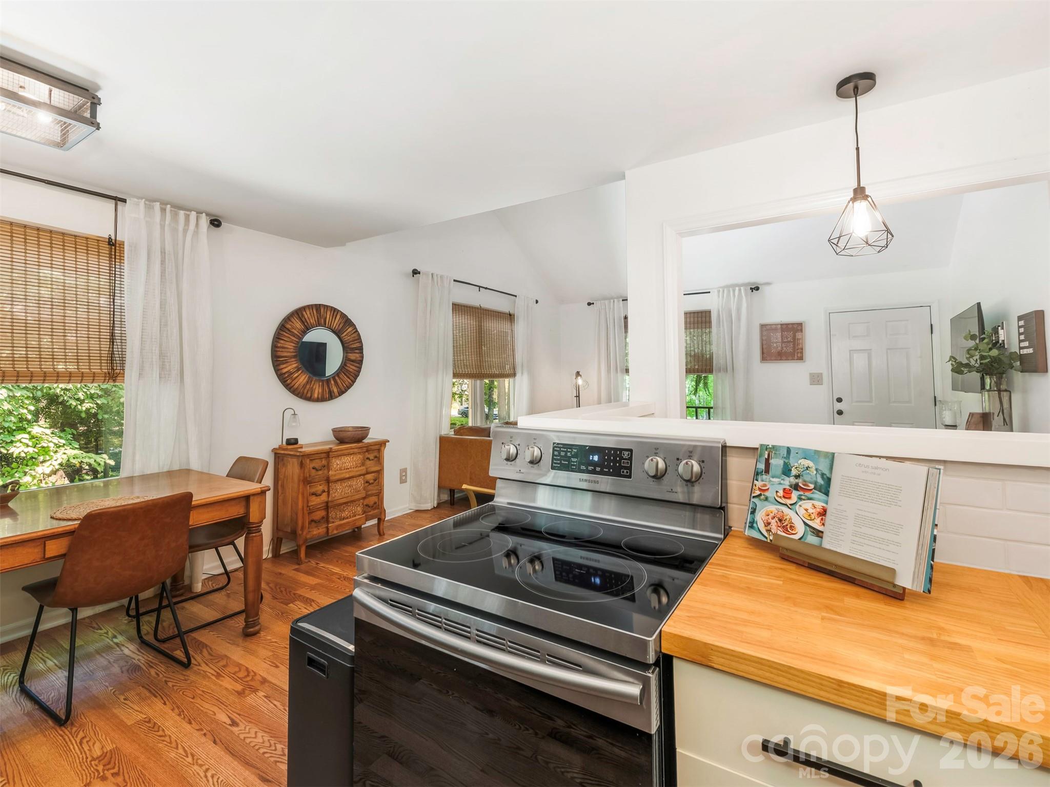 3814 Wonderland Drive — Matthews
