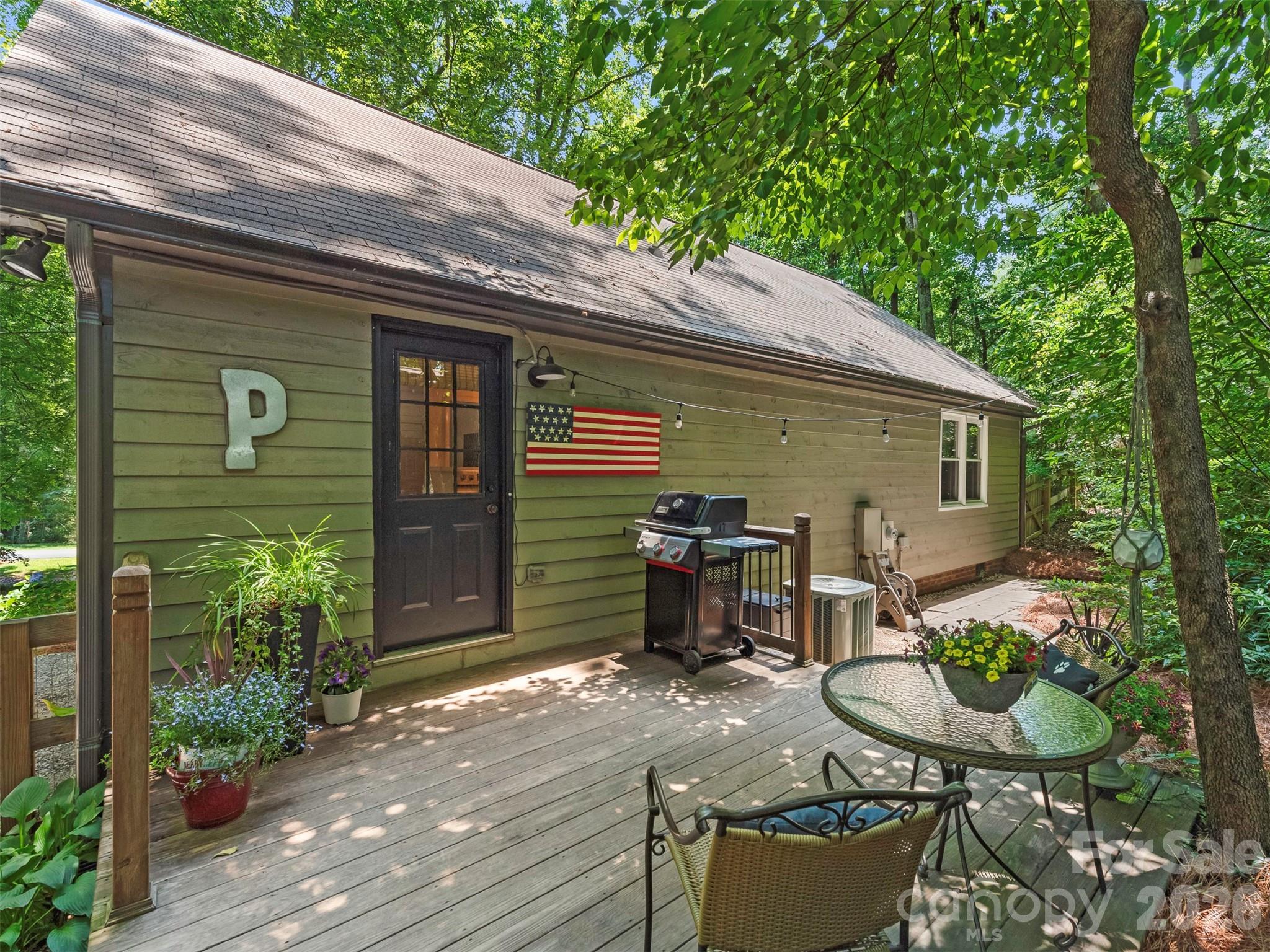 3814 Wonderland Drive — Matthews