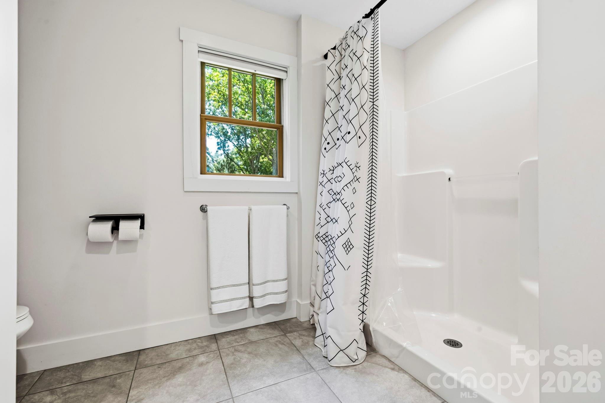 216 Hiawassee Avenue — Black Mountain